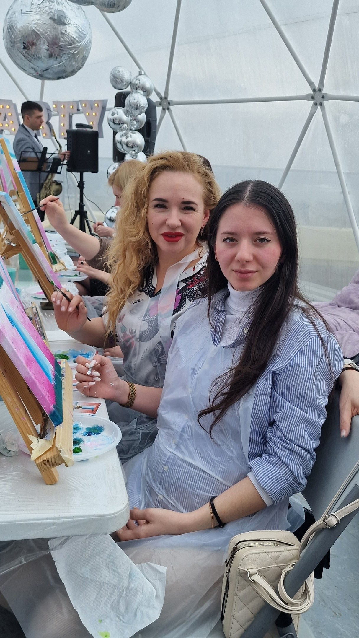 Выездные мастер классы. Артлаб Школа Воронеж.Творческие Мастер классы.Корпоративы.Дни рождения.Арт свидания.Выездные мастер классы.Эпоксидная смола