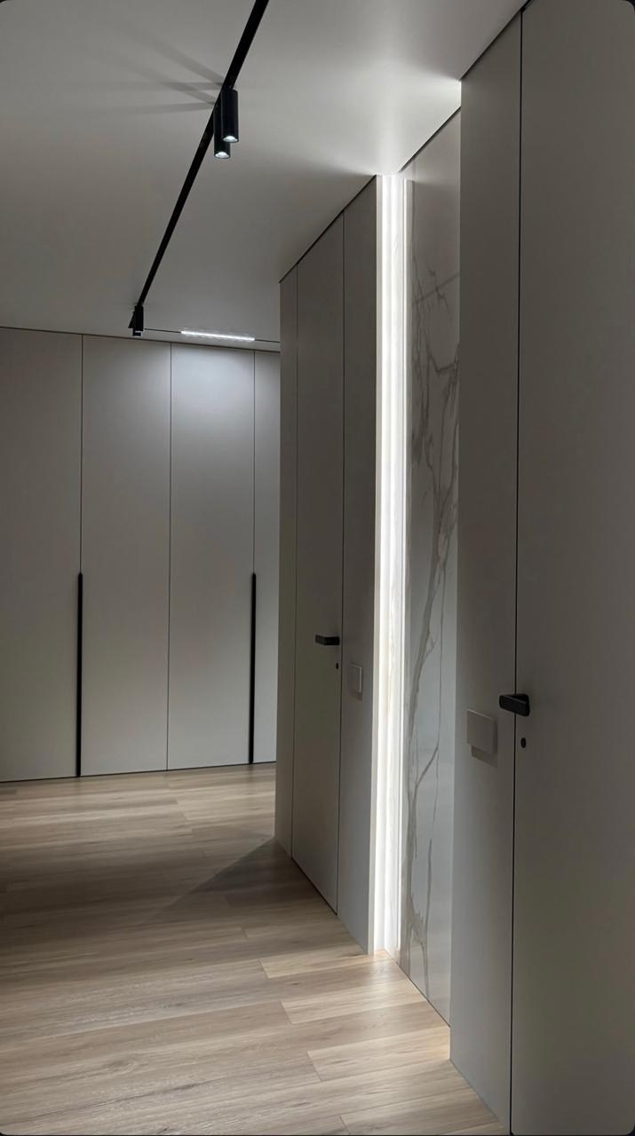 ЖК Коперник. Дизайн студия, занимаемся разработкой Дизайн проектов, реализацией проектов под ключ. Мы находимся в городе Екатеринбург. Зовут Рената