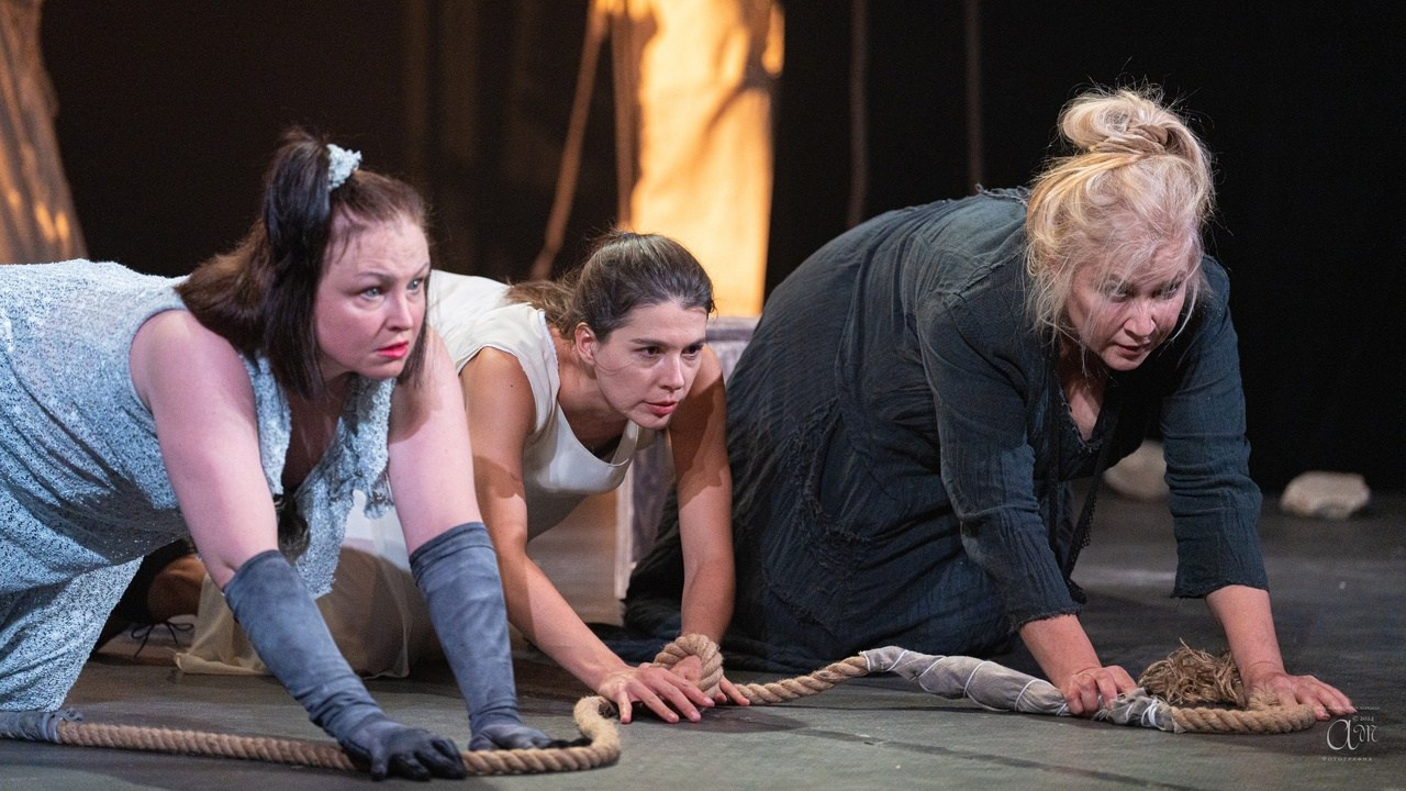 Спектакль «Козий остров» Белорусского государственного молодежного театра в Перми. Журнал о самом особенном. Пермь и Пермский край