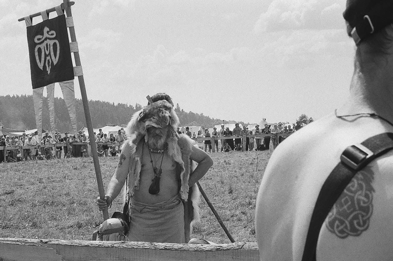 Реконструкция (2019) — Избранные серии — Документальный фотограф Настя Сергеева