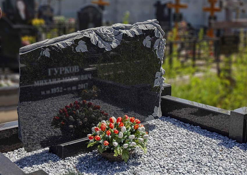 Памятники. Granum-memorial