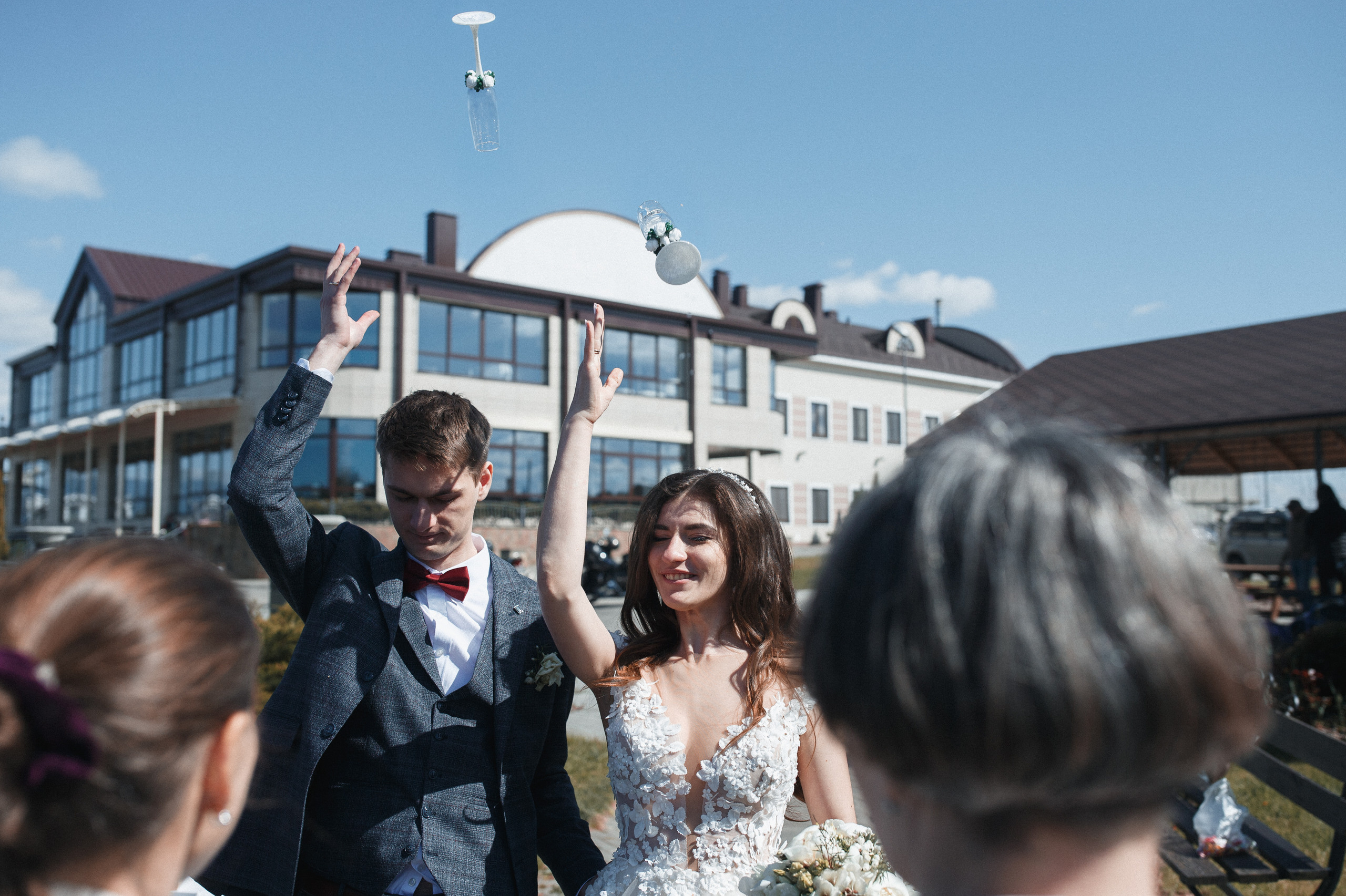 Фотосессия свадебного дня в Ботаническом саду, отеле Пекин