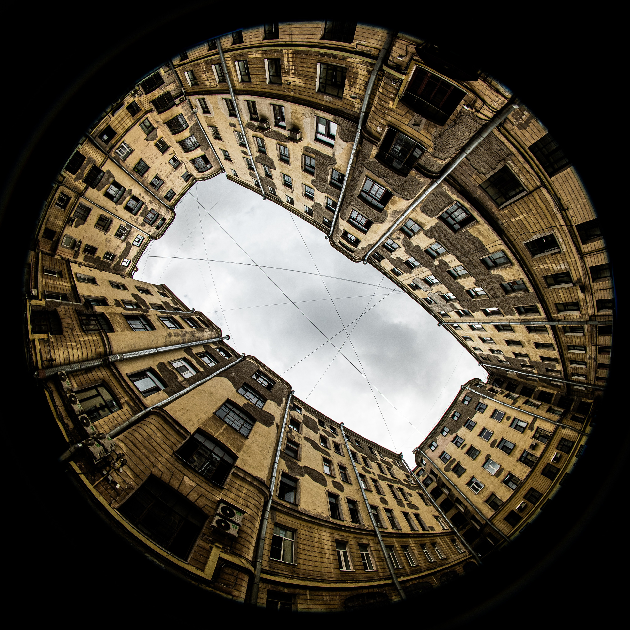 Дворы-колодцы Санкт-Петербурга (Петроградская сторона) | Фотопроект Алексея Клейменова