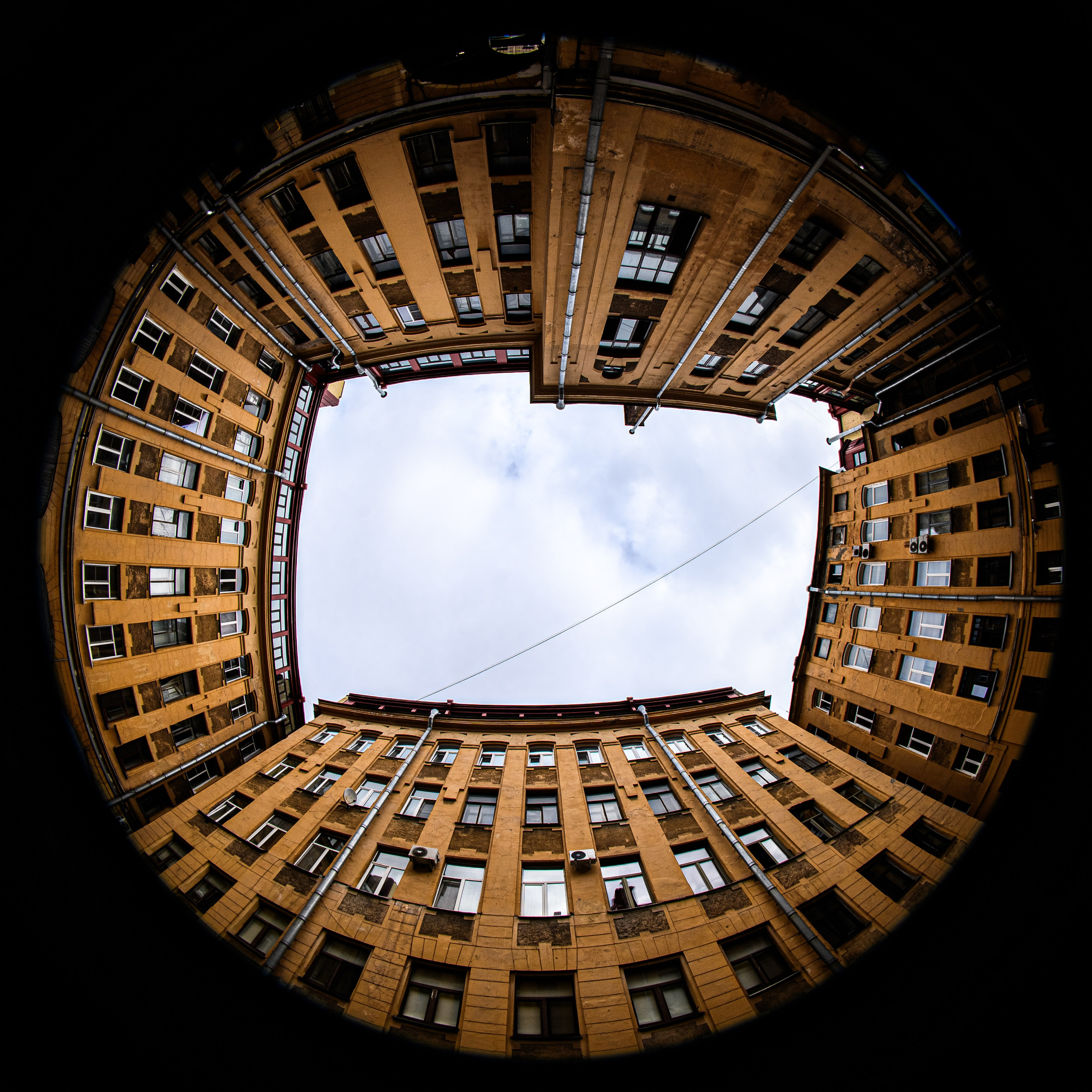 Дворы-колодцы Санкт-Петербурга (Петроградская сторона) | Фотопроект Алексея Клейменова