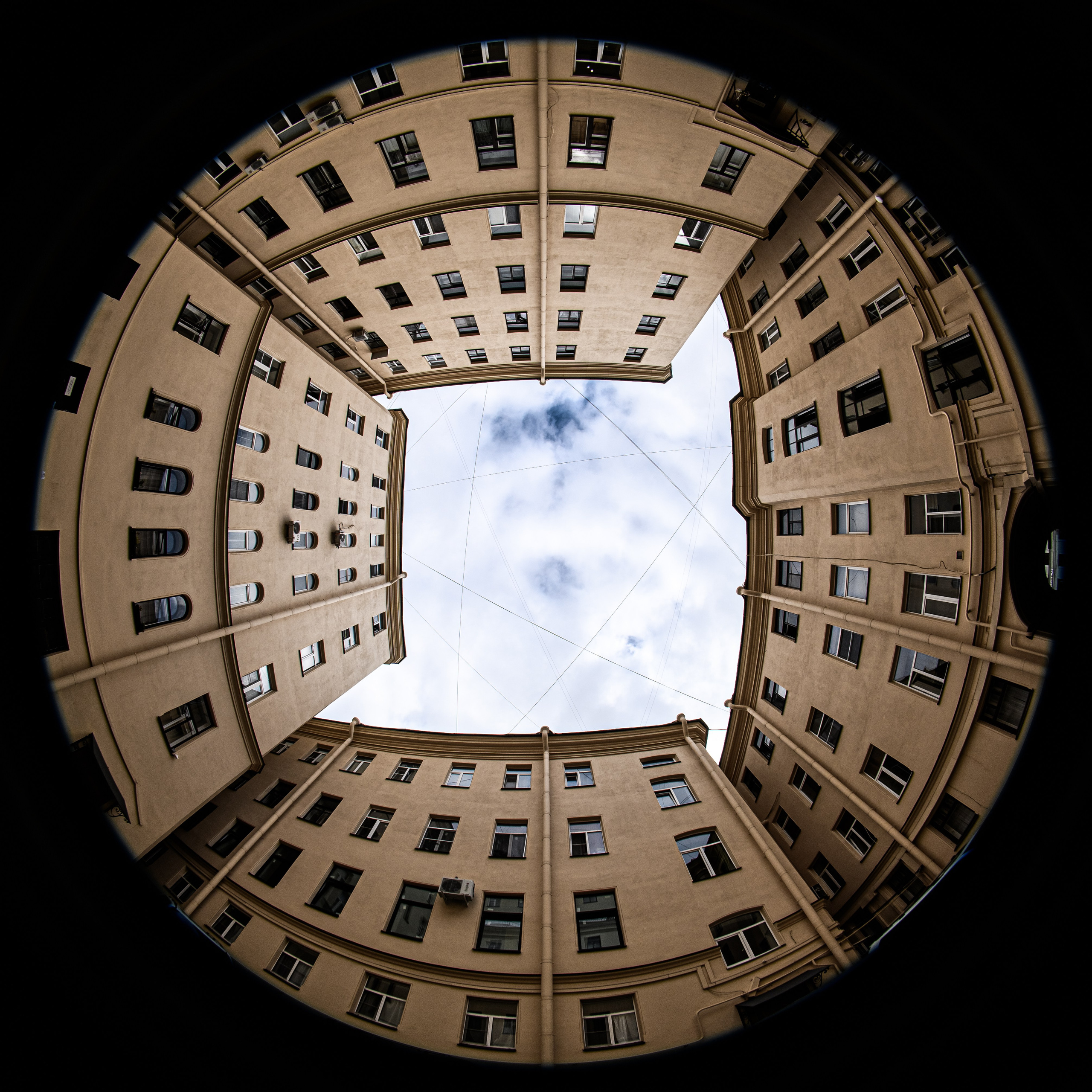 Дворы-колодцы Санкт-Петербурга (Петроградская сторона) | Фотопроект Алексея Клейменова