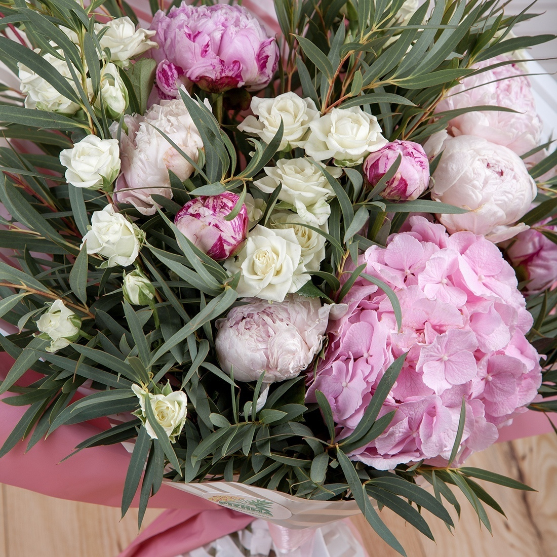 Букет пионы, розы, розовая гортензия. Флорист Маргарита Гладкова