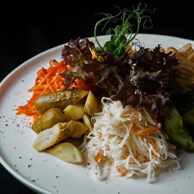 Горячие | холодные закуски. Izmailov loft