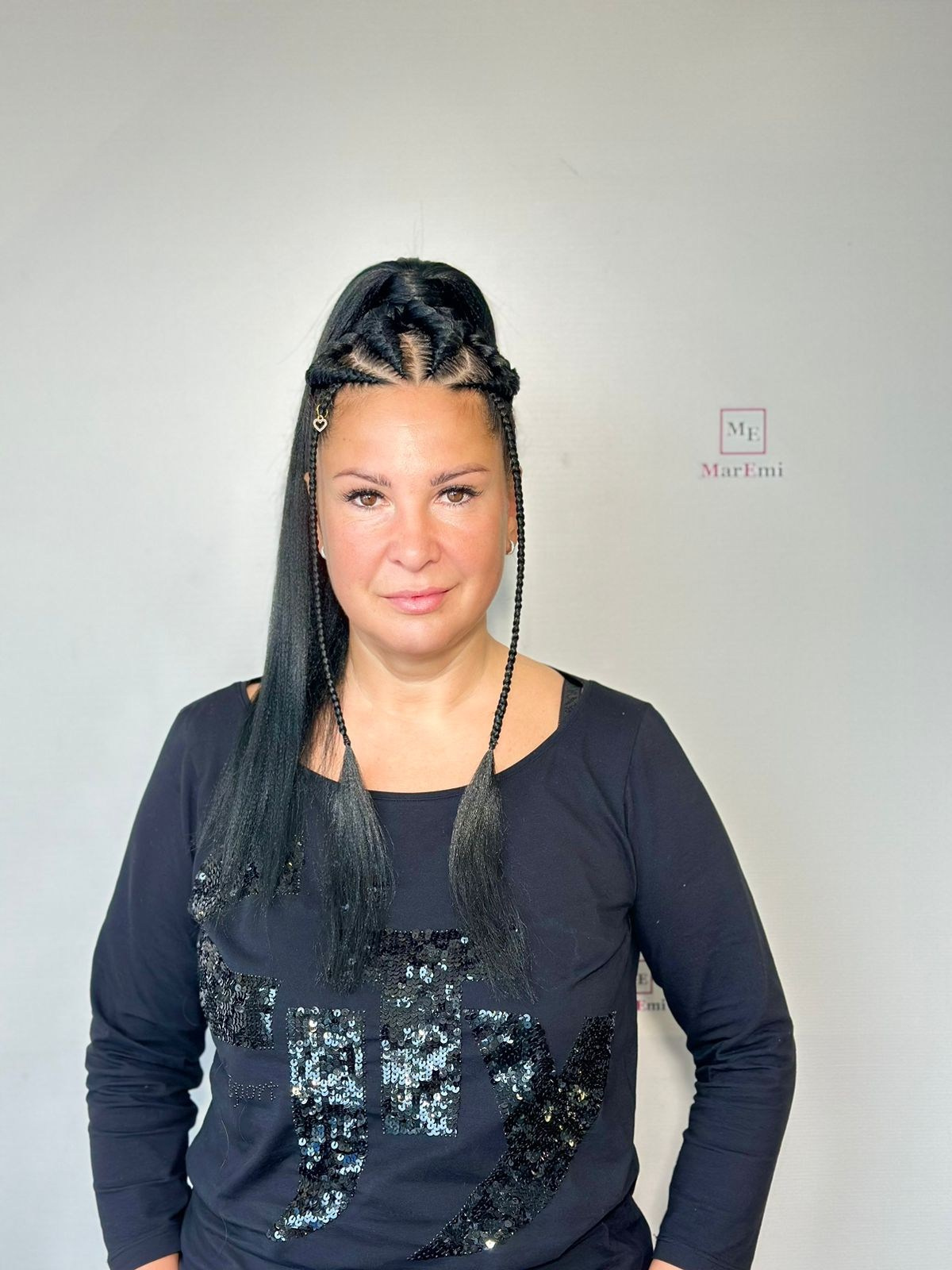 Плетение афрокос, дред, брейдов