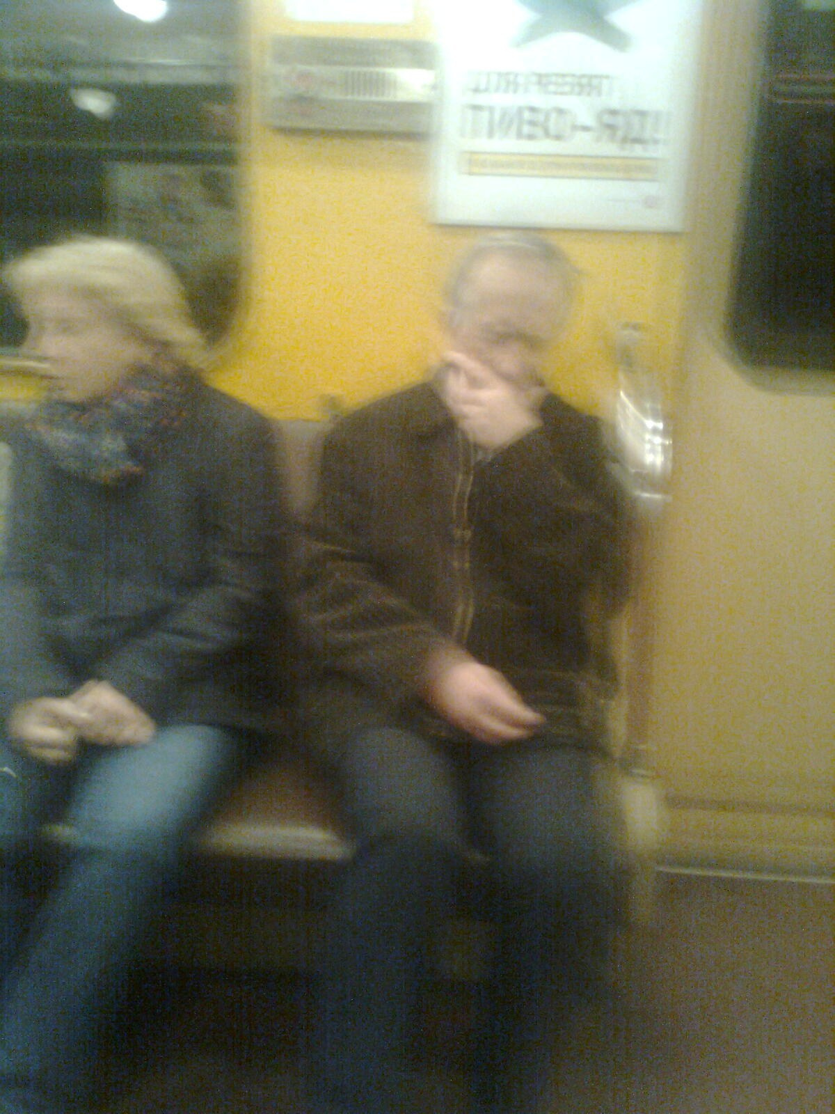 Питерское метро. Художник. Фотограф