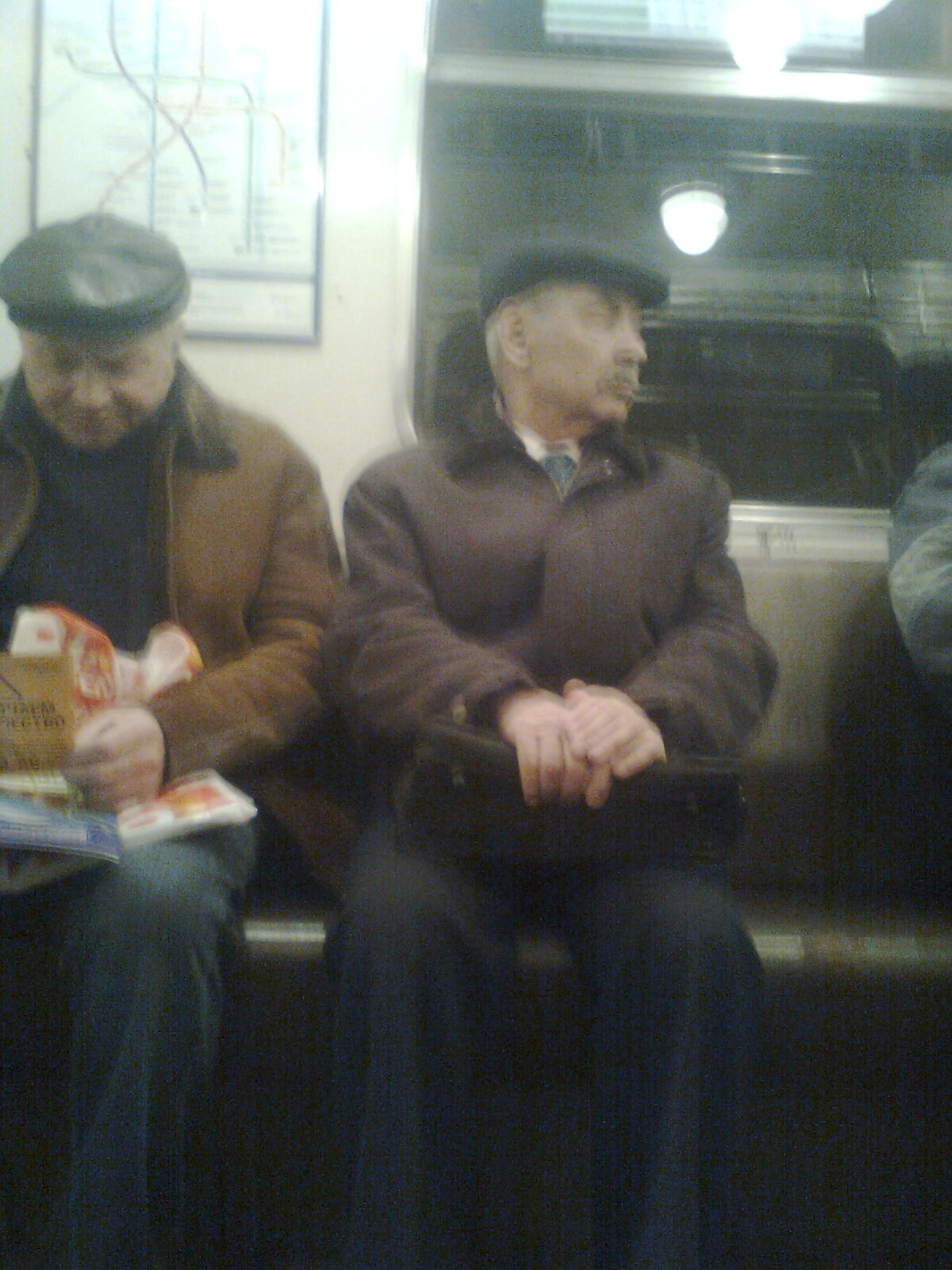 Питерское метро. Художник. Фотограф