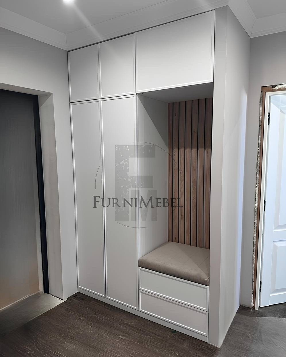 Прихожие на заказ по индивидуальным размерам в Москве