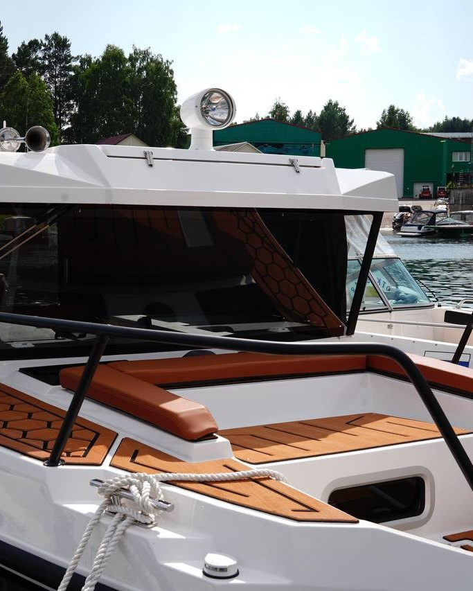 RestPlace — парусные, премиум яхты, катера — аренда Красноярск