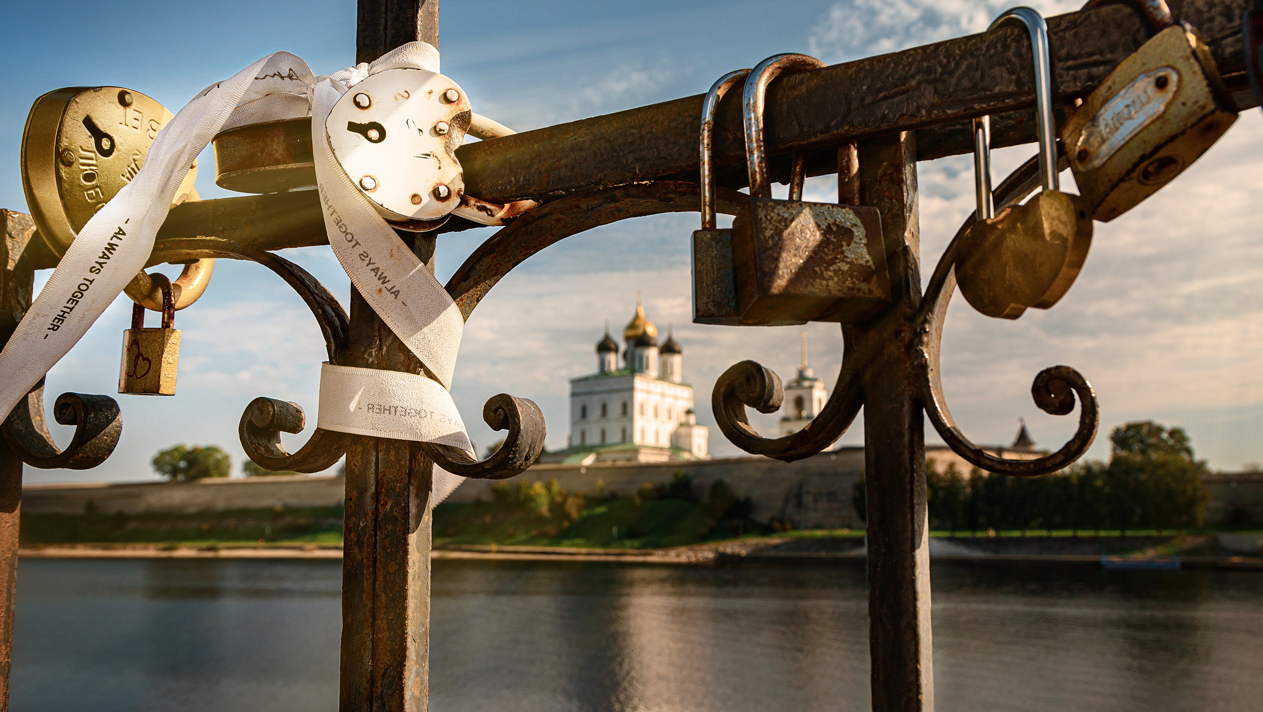 Свадебный фотограф Вика Никонова