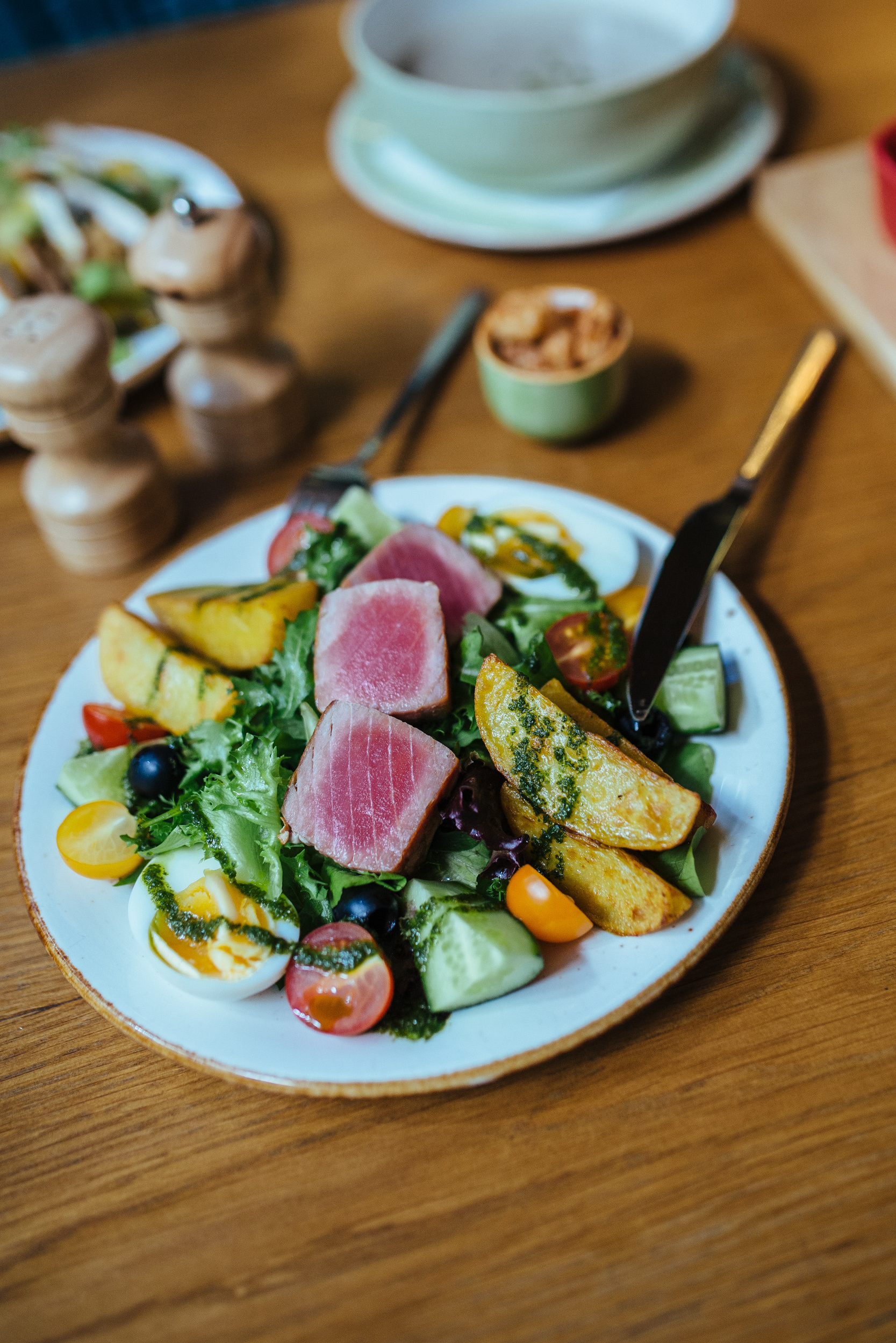 Салаты. Кафе EATON в ТРЦ «Макси»