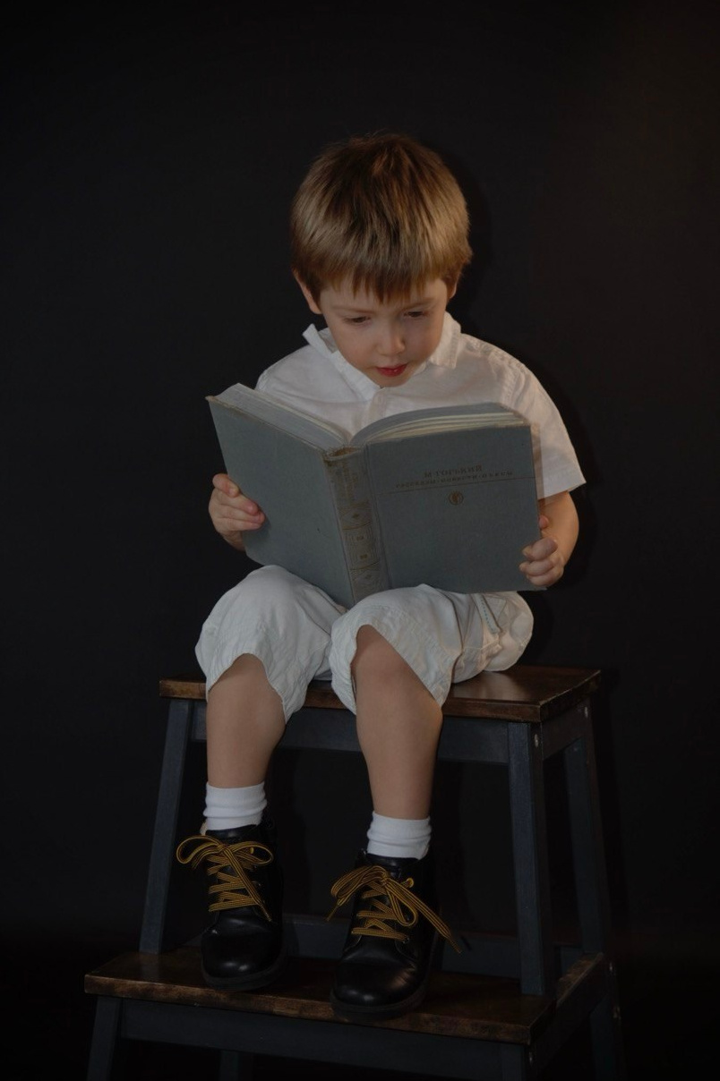 Семейная фотосессия. Художественная обработка. Красивые фотографии. Фотостудия. 