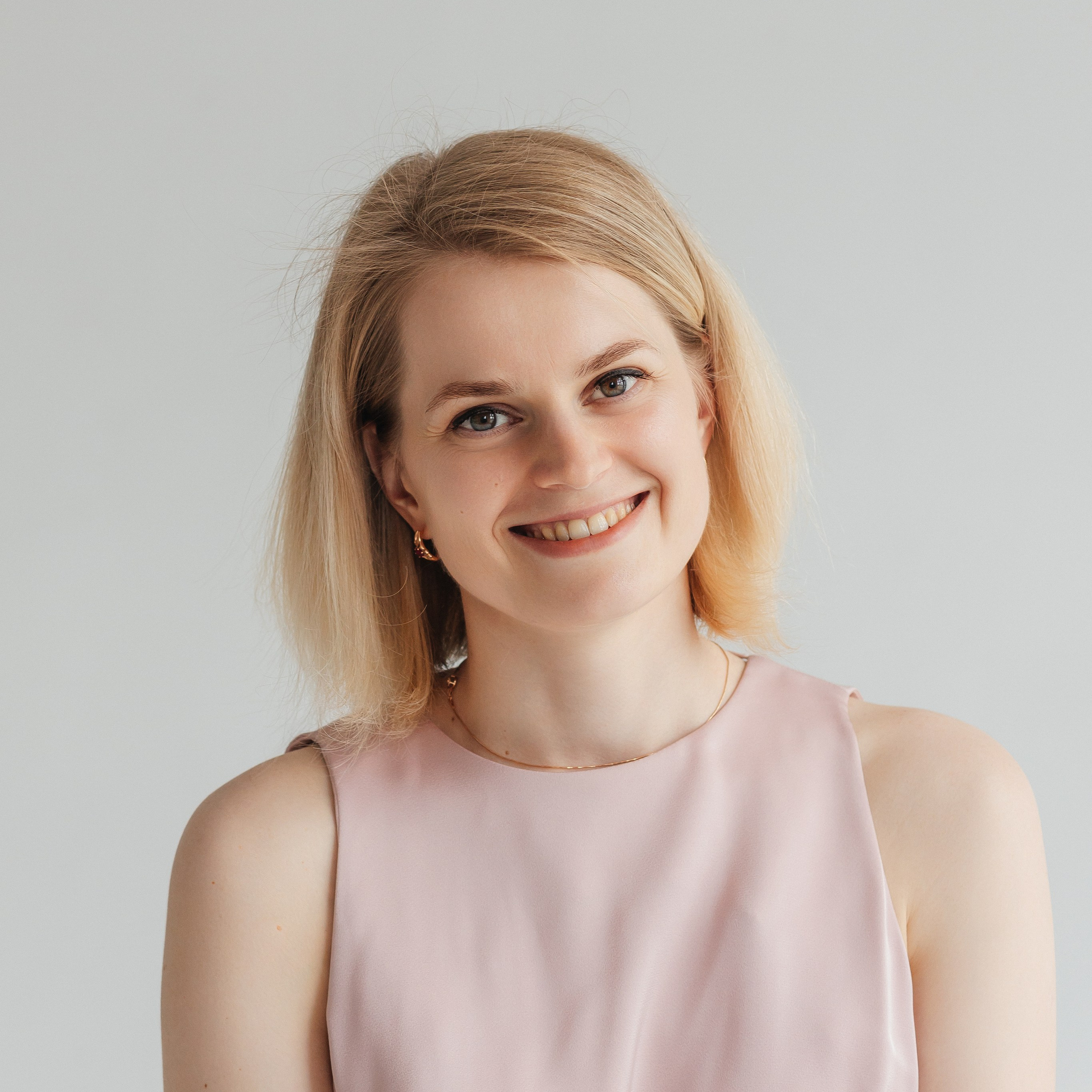 Контакты. Фотограф Екатерина Канчалаба