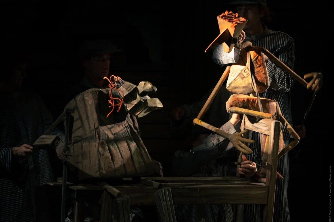 Рискованная игра в куклы. Журнал о самом особенном. Пермь и Пермский край