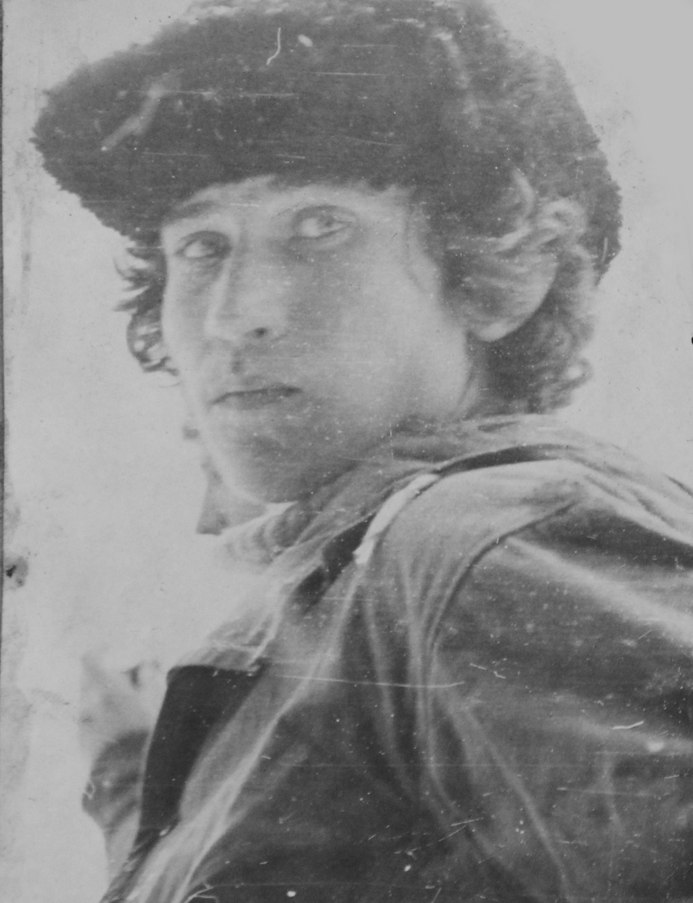 Мнеб дороги далёкие (1977). Фотограф Эдуард Алмадаков