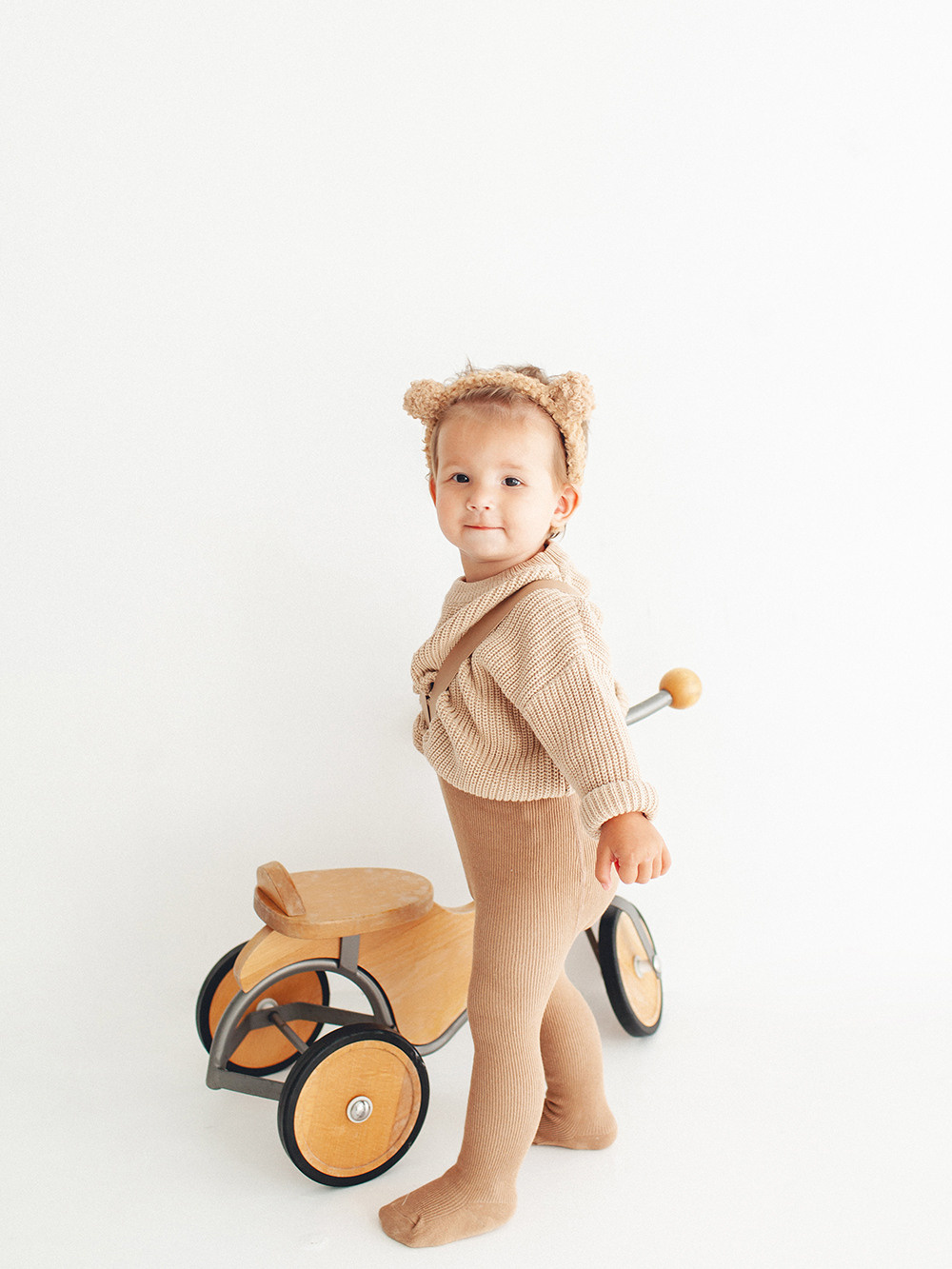 Шура в костюме медвежонка. Детский фотограф в Самаре