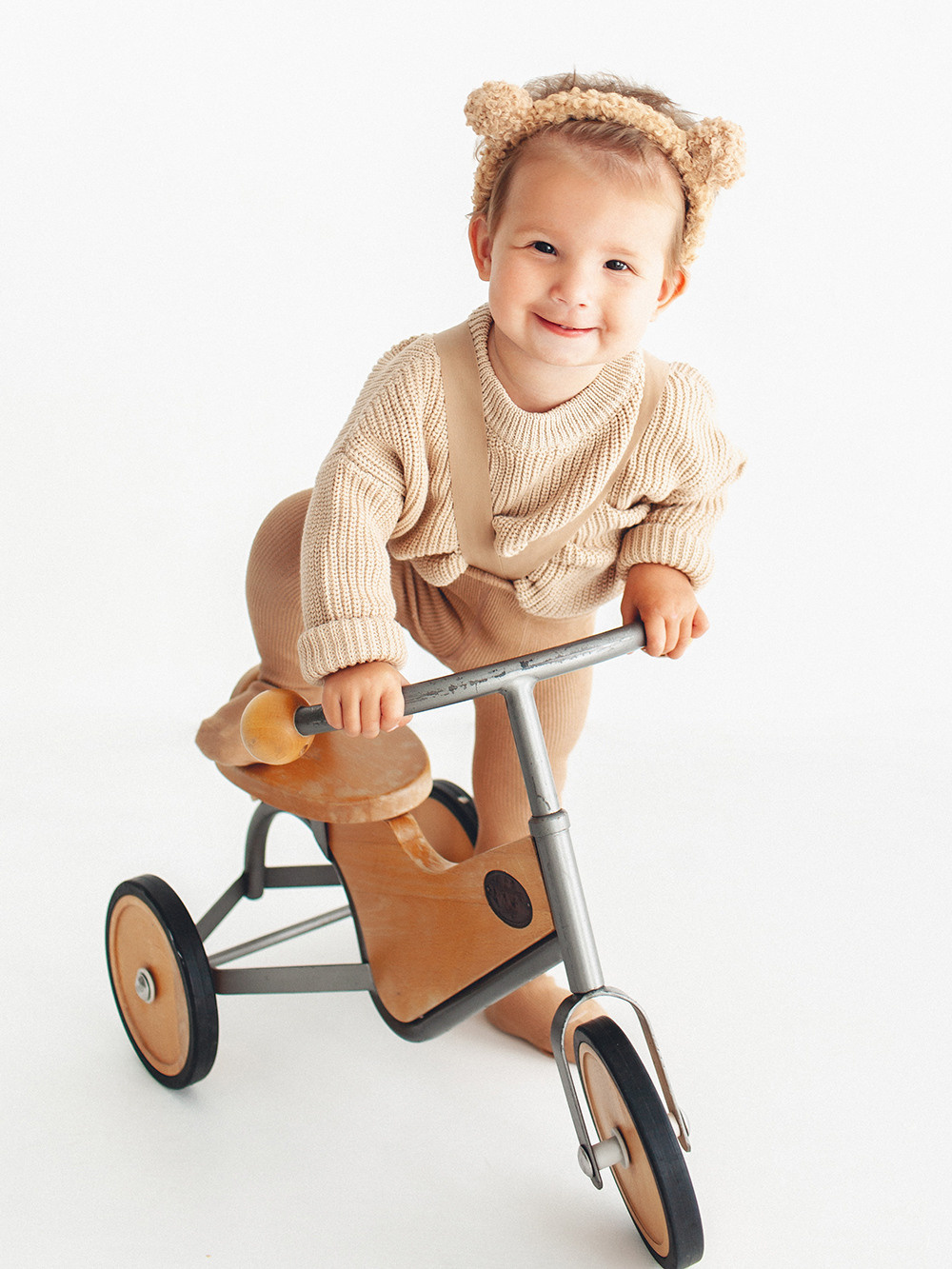 Шура в костюме медвежонка. Детский фотограф в Самаре