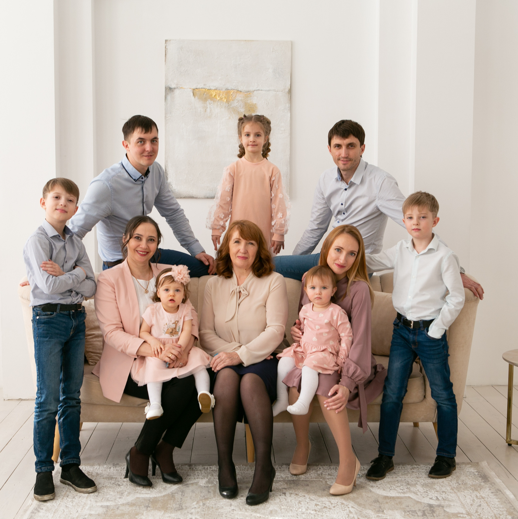 Семейная съемка. Фотограф Наталья Стаг в Омске. Фотографирую в разных стилях в разных студиях, а так же в школах и садах. Печатаю выпускные фотоальбомы