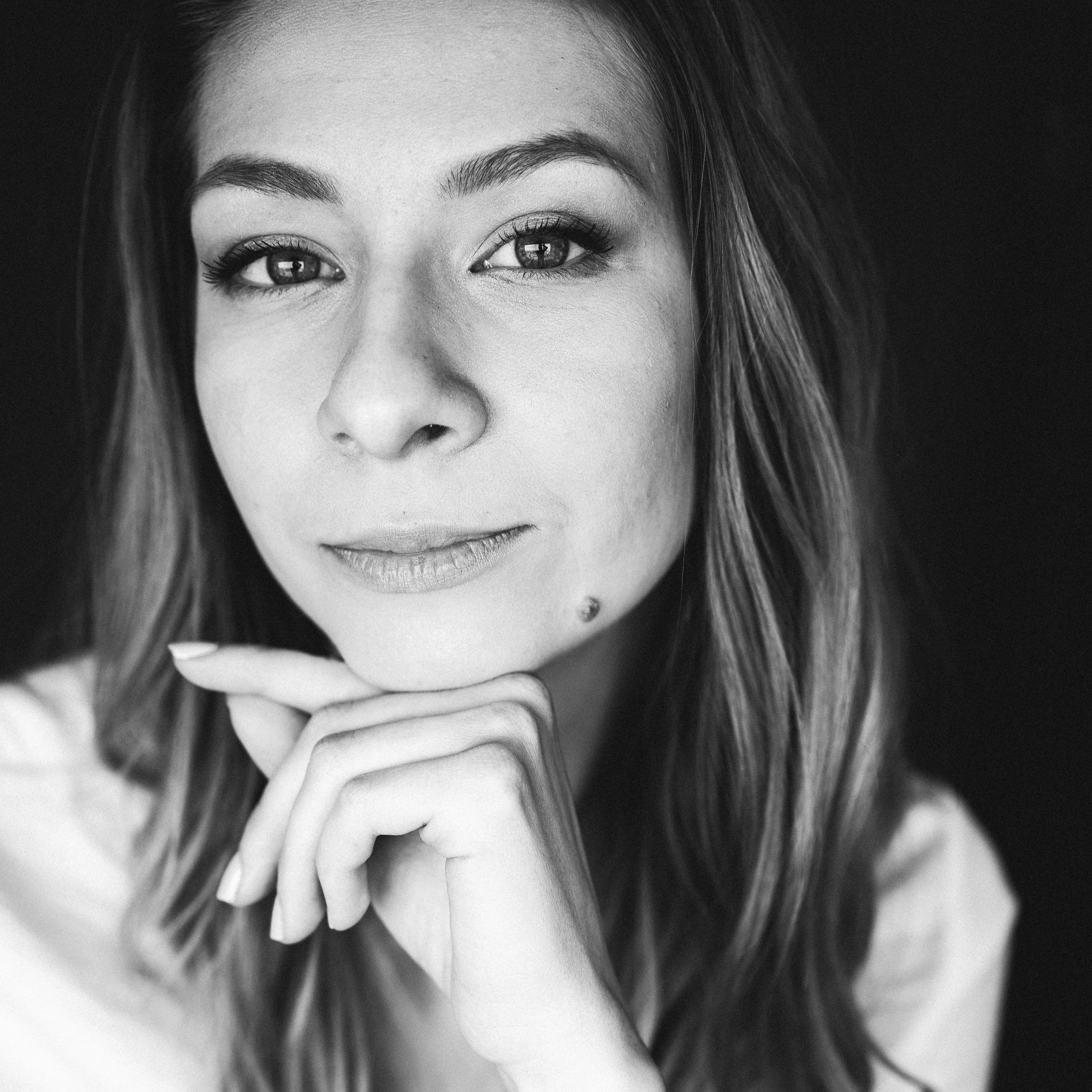 Контакты. Фотограф в Москве Ирина Малахова