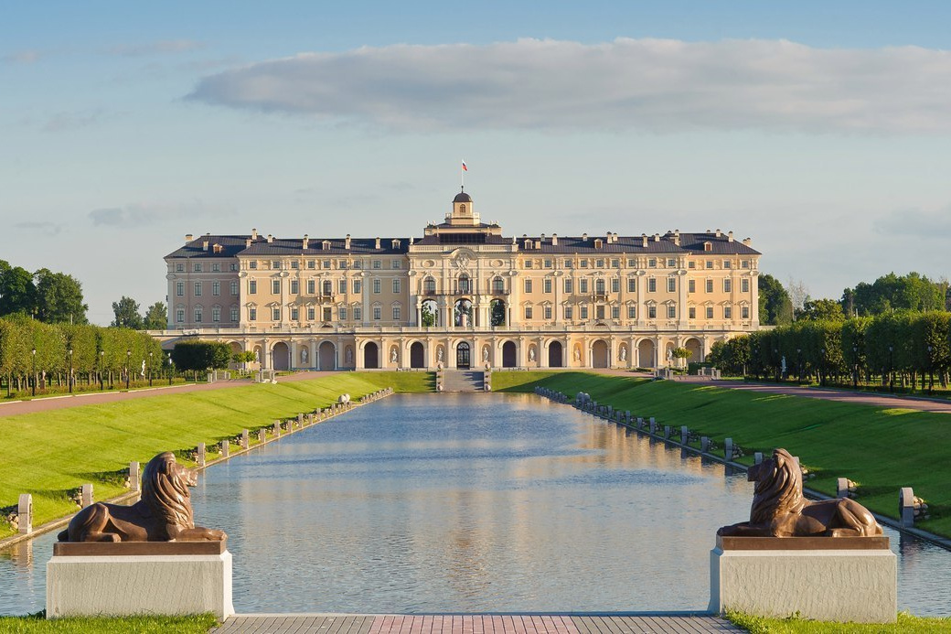 4 закрытых места рядом с Петергофом для свадебной фотосессии в дождь. Свадебный фотограф в Санкт-Петербурге Венера Ахметова