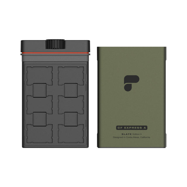 Футляр для карт памяти в форме пластины с выдвижным лотком. Фотограф — видеограф в Москве Дмитрий Менделеев