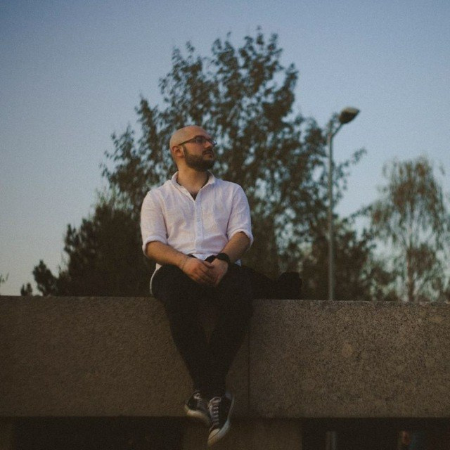 Контакты. Фотограф Рома М