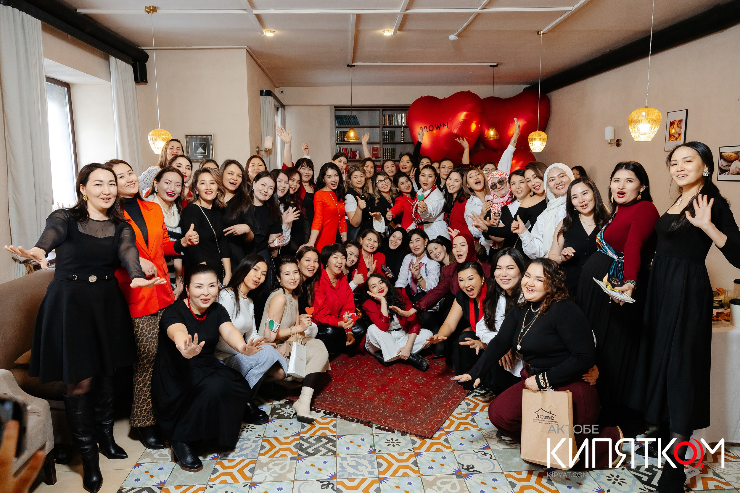 Праздничный НИЕТ Working. Актобе Кипятком