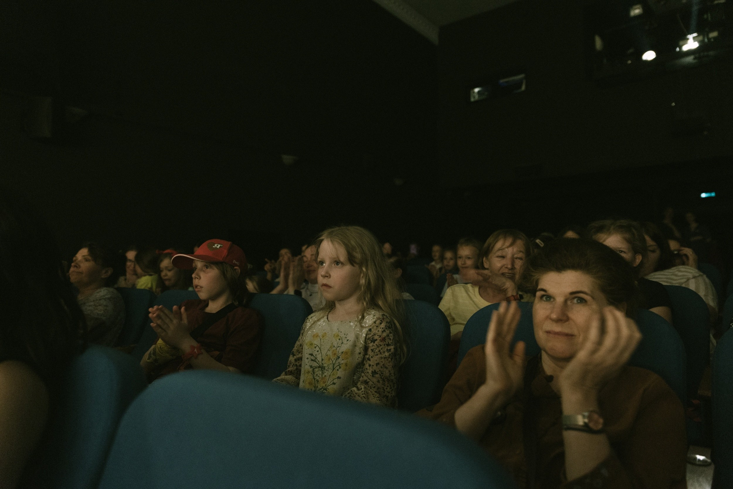 Москвичи увидели пермский спектакль о человеке-птице. Журнал о самом особенном. Пермь и Пермский край