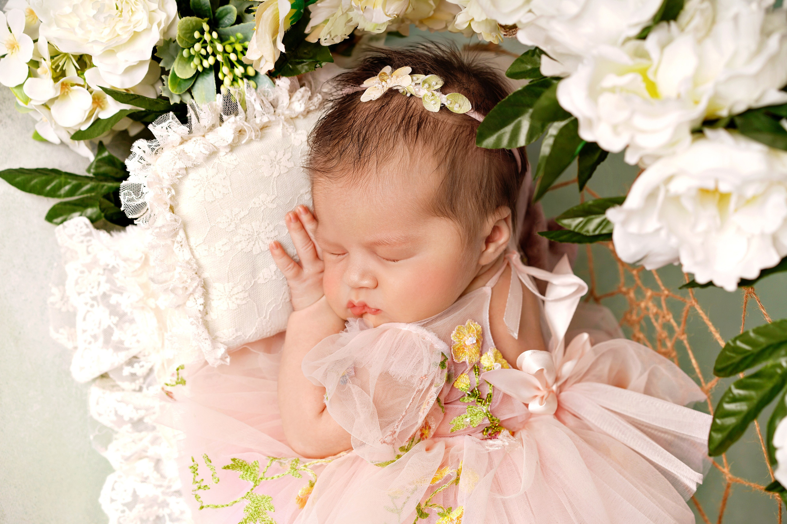 Новорожденные. Классика. Фотограф новорожденных беременных в Тюмени Ткачук Татьяна