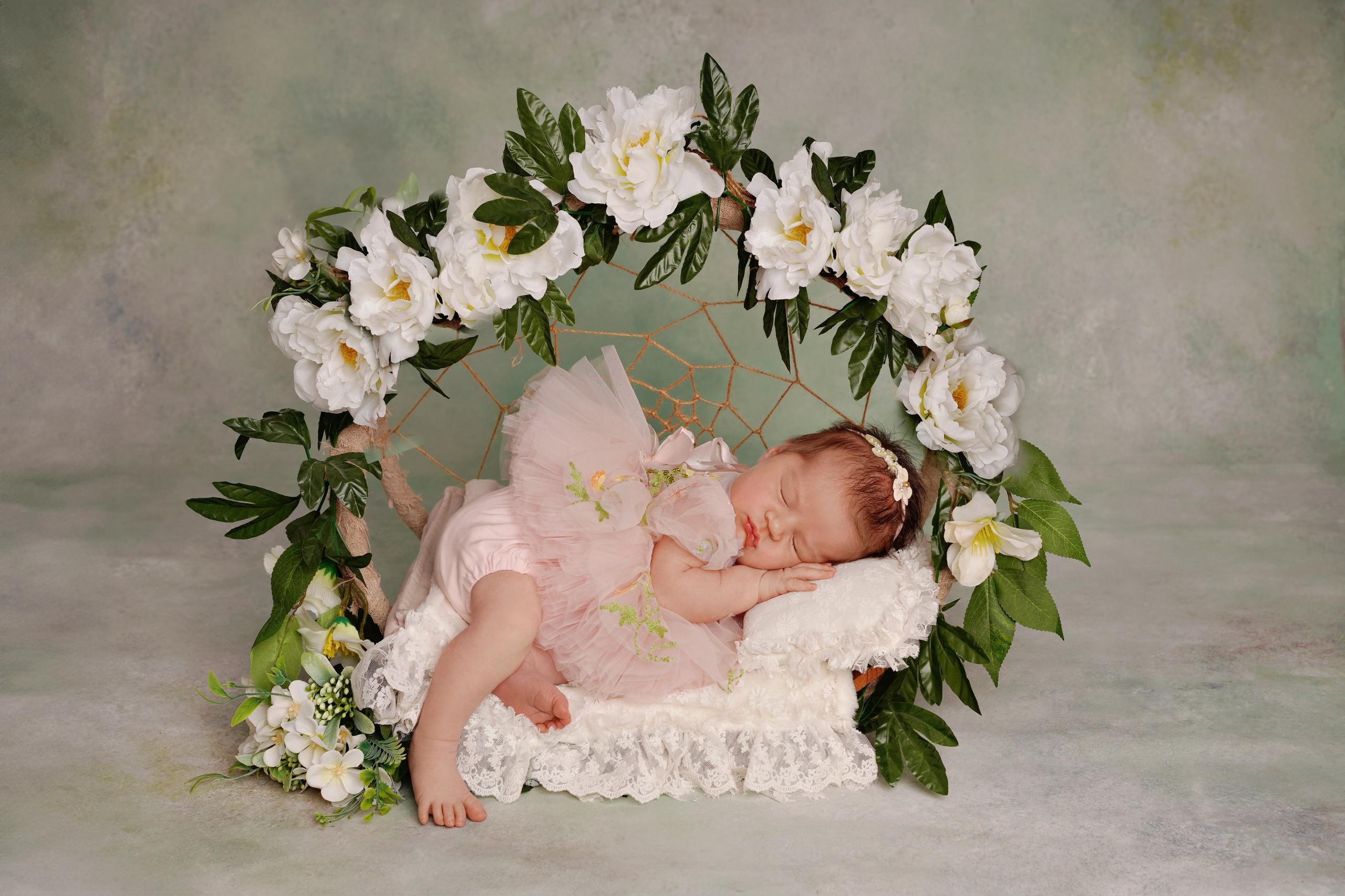 Новорожденные. Классика. Фотограф новорожденных беременных в Тюмени Ткачук Татьяна