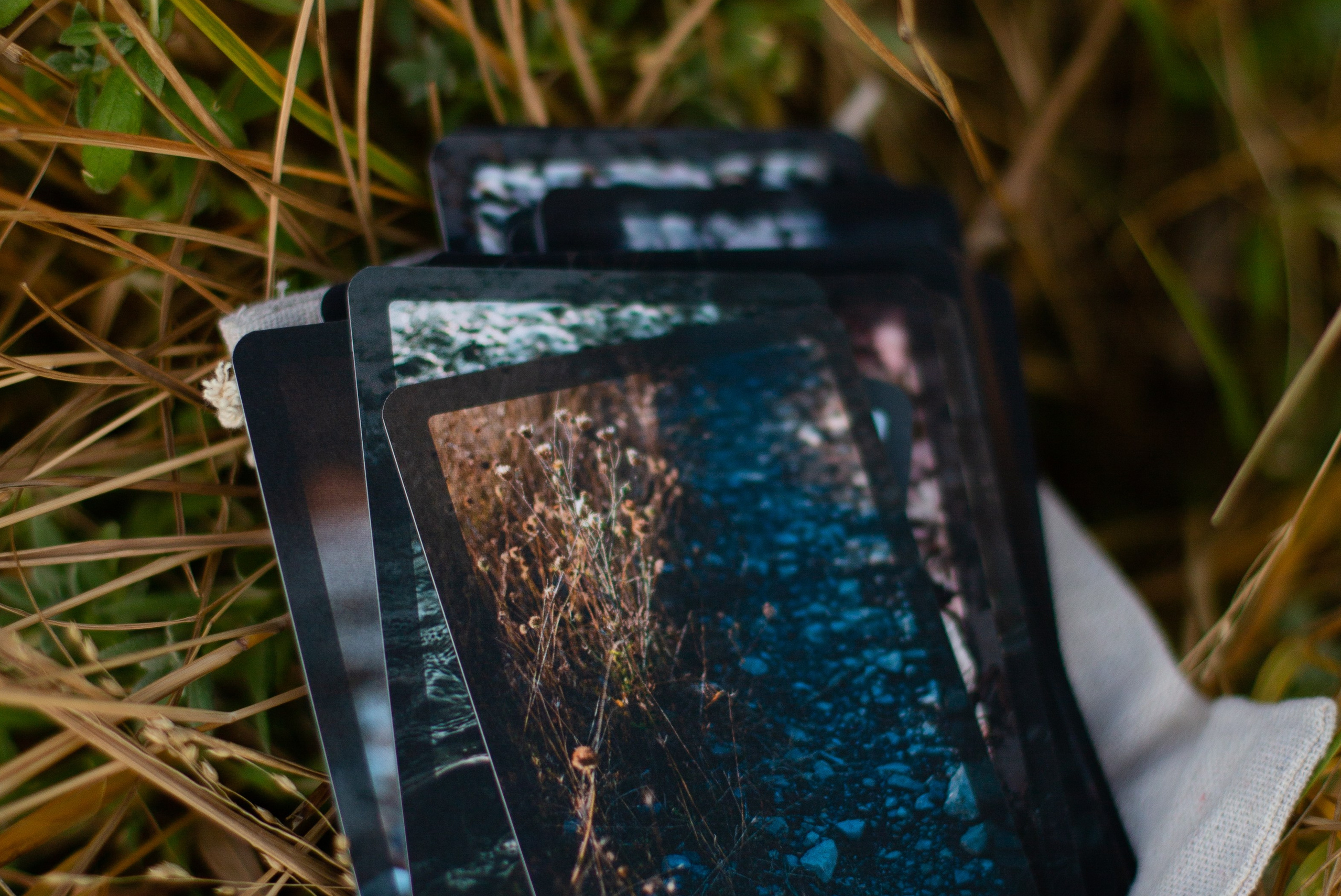 Колода-оракул «Дороги Земли ветров». Портретный фотограф в Москве и Геленджике Кирилл Вахитов