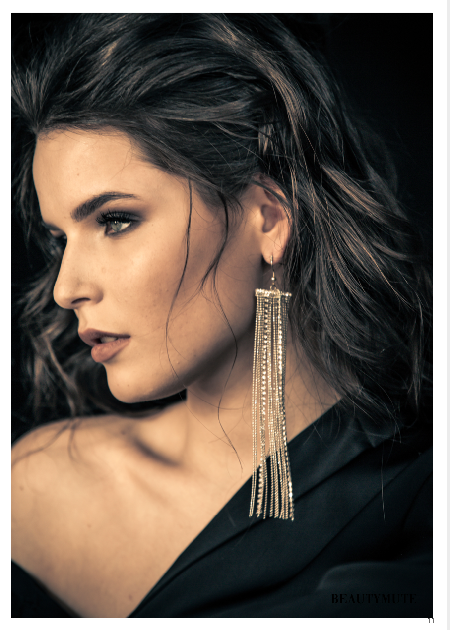 Шатер Линдберга.Публикаци в журнале Beauty mute magazine. Визуальный художник Лиана Даренская, Москва