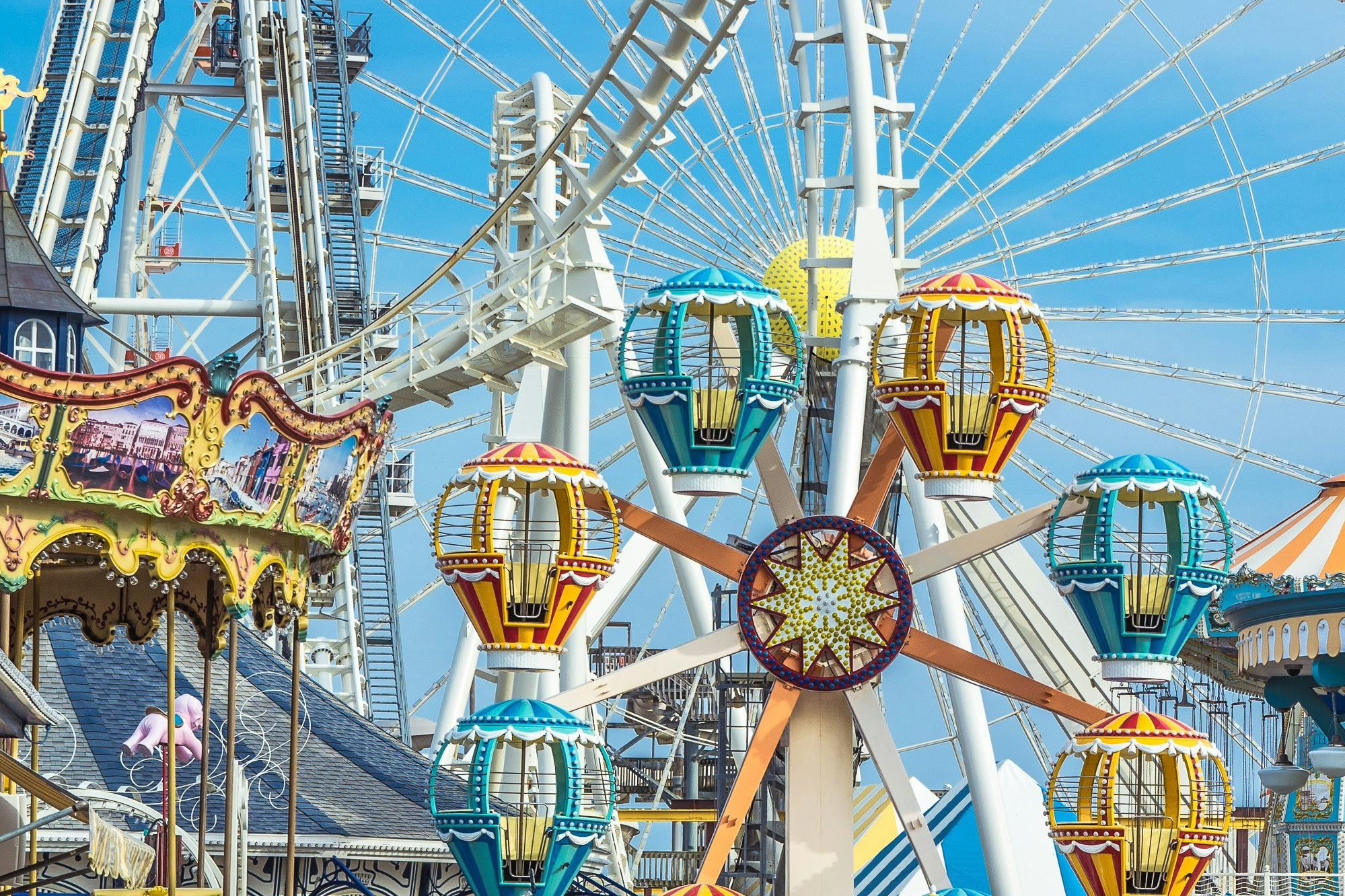 Skazka amusement park in Moscow with rides and family attractions