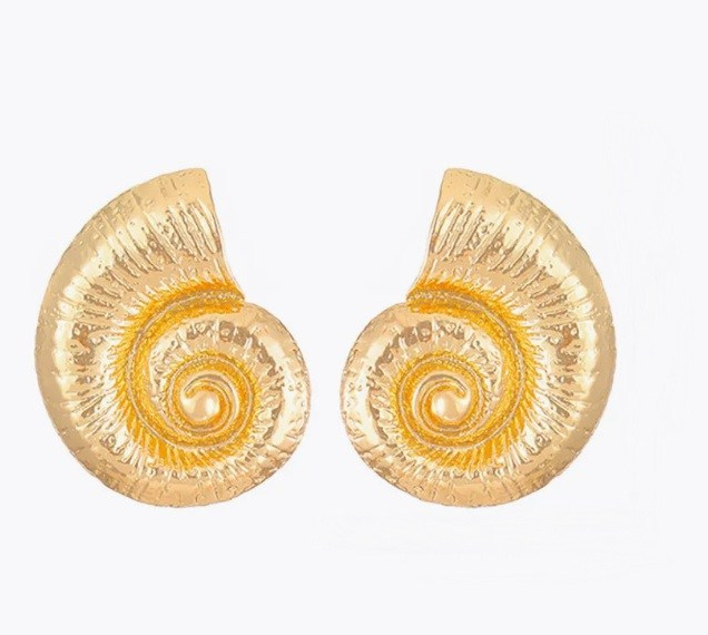 Портфолио. AI-дизайнер. Создание контента для онлайн форматов