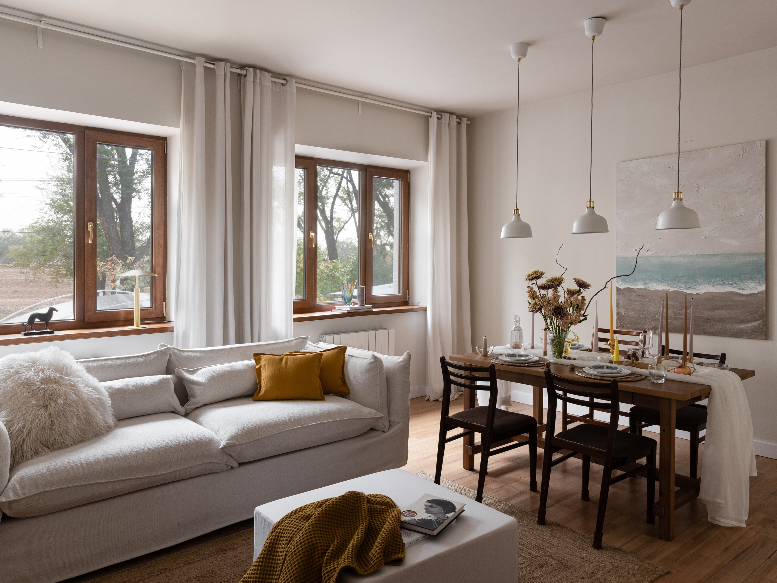 Гостиная загородного дома для публикации в журнале