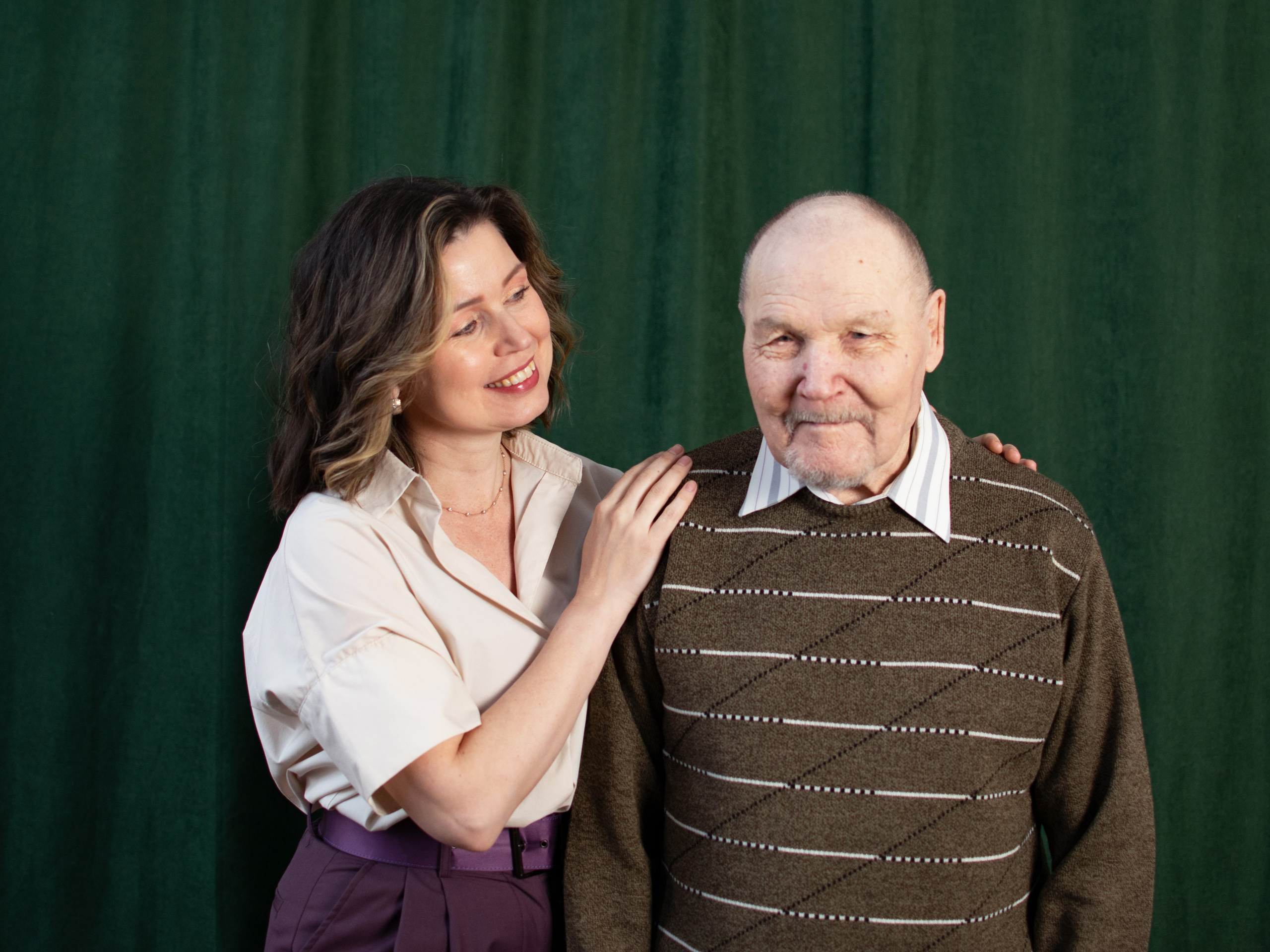 семейный портрет семейная фотосессия портрет трех поколений фотограф Омск Ульяна Красикова