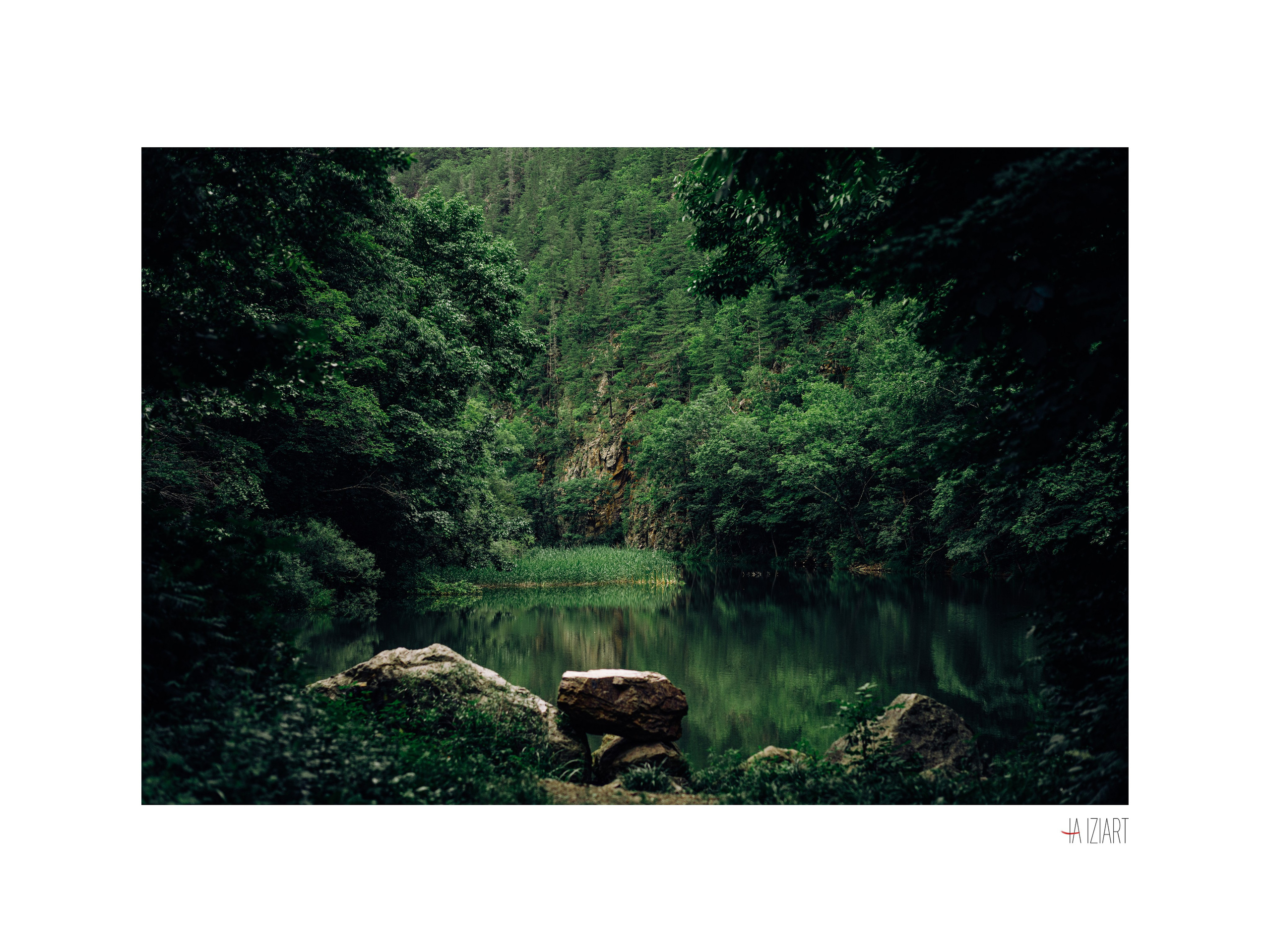 Магазин. Ivan Zaitsev (IZIART) — creating a cultural code through photo and video