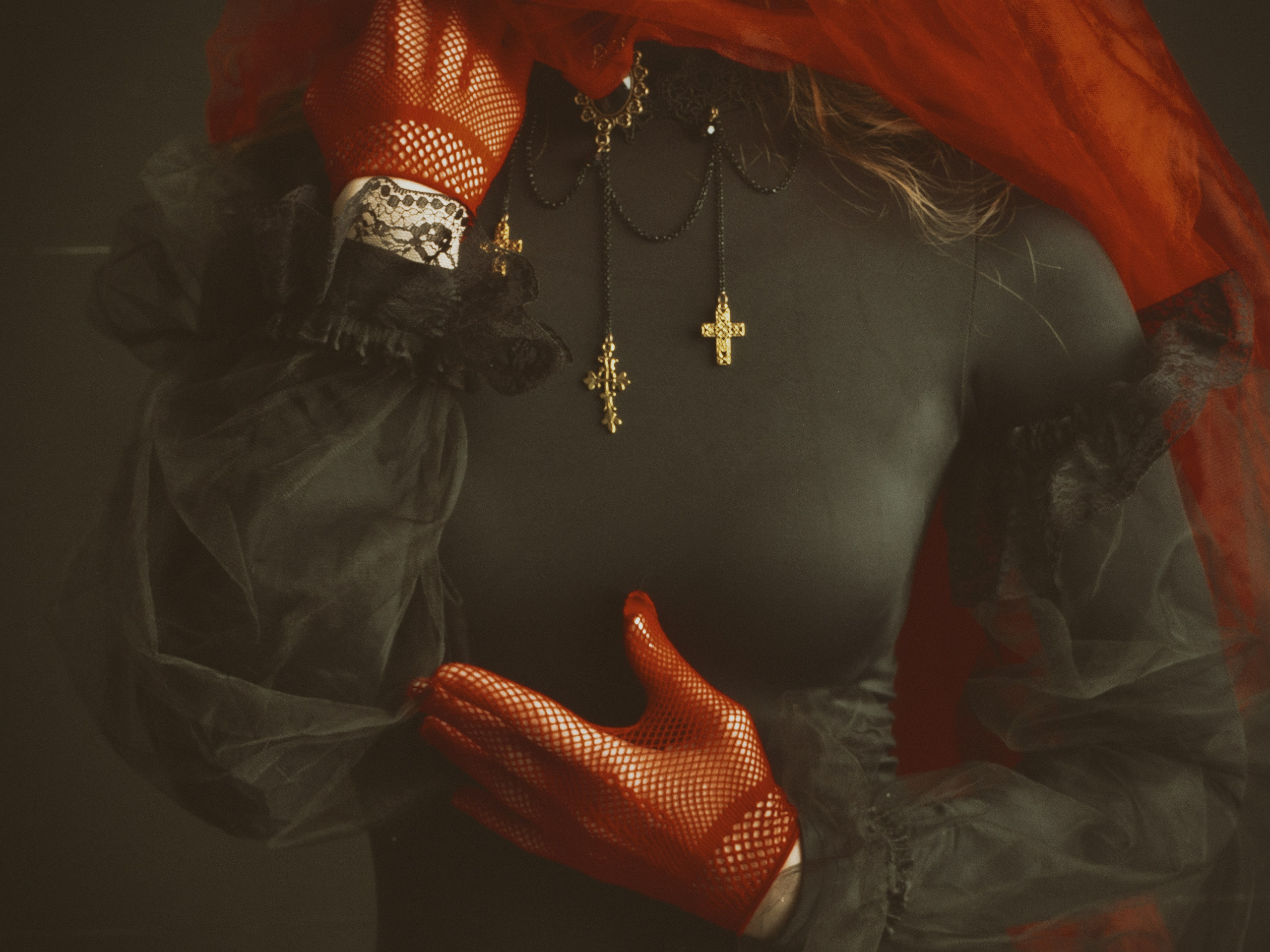 GORGON. Yulia Yurchevskaya | Art Director & Visual Visionary