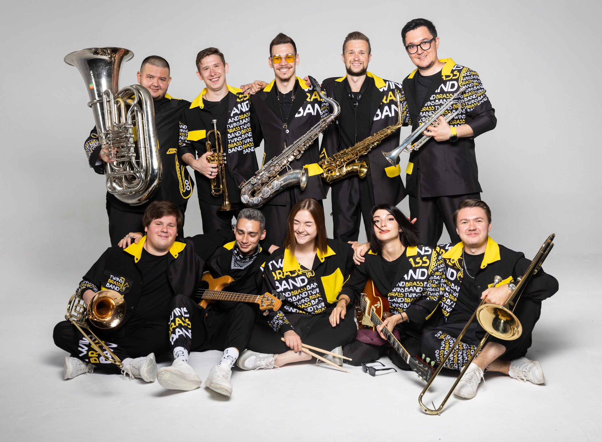 Twins Brass Band. Just Brass