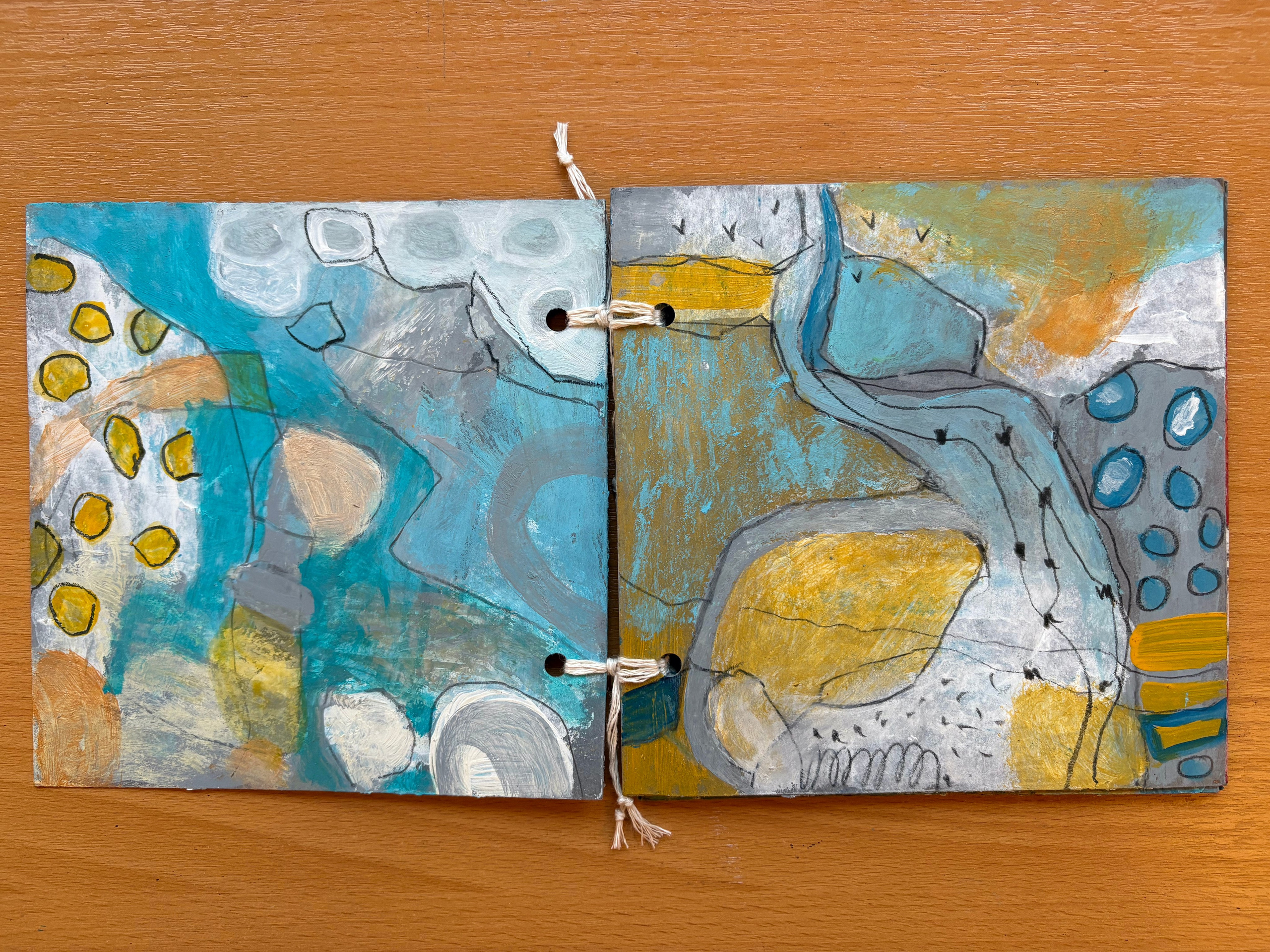 Арт книги. Художник Даля Бучионите