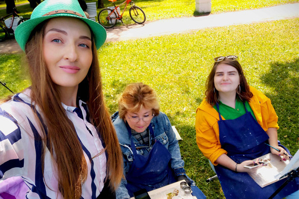 照片庫. 根據照片訂購繪畫和肖像。藝術家 Sofia Rechling