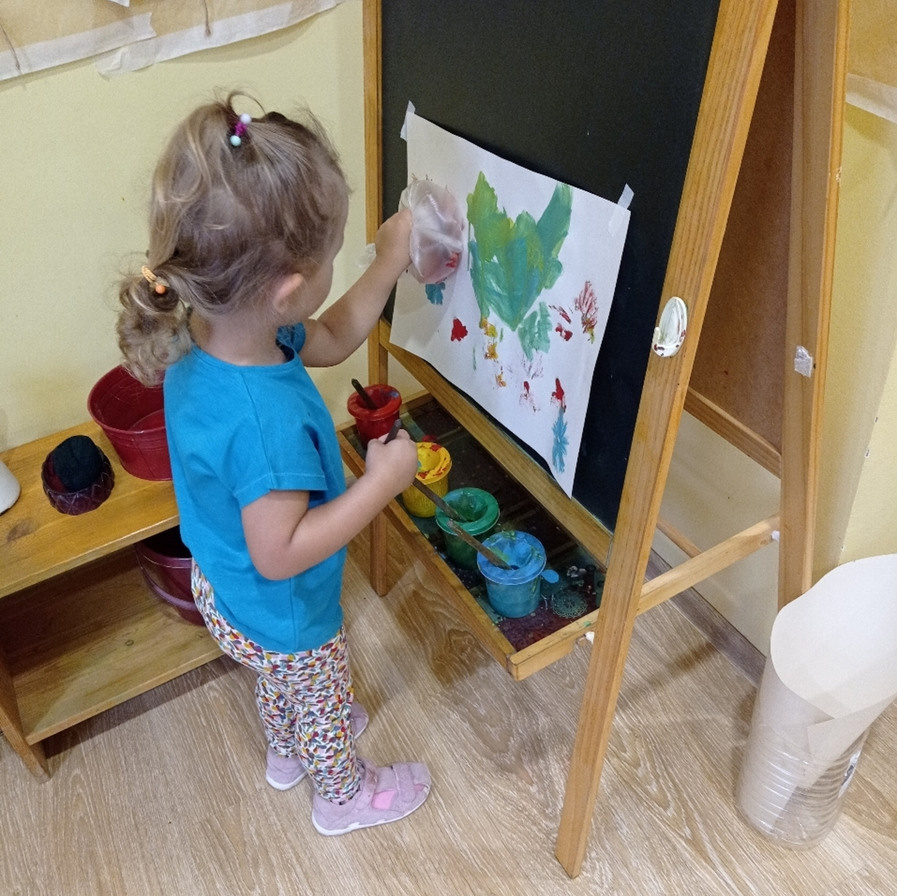 МОНТЕССОРИ-САД «ДЕТСТВО»