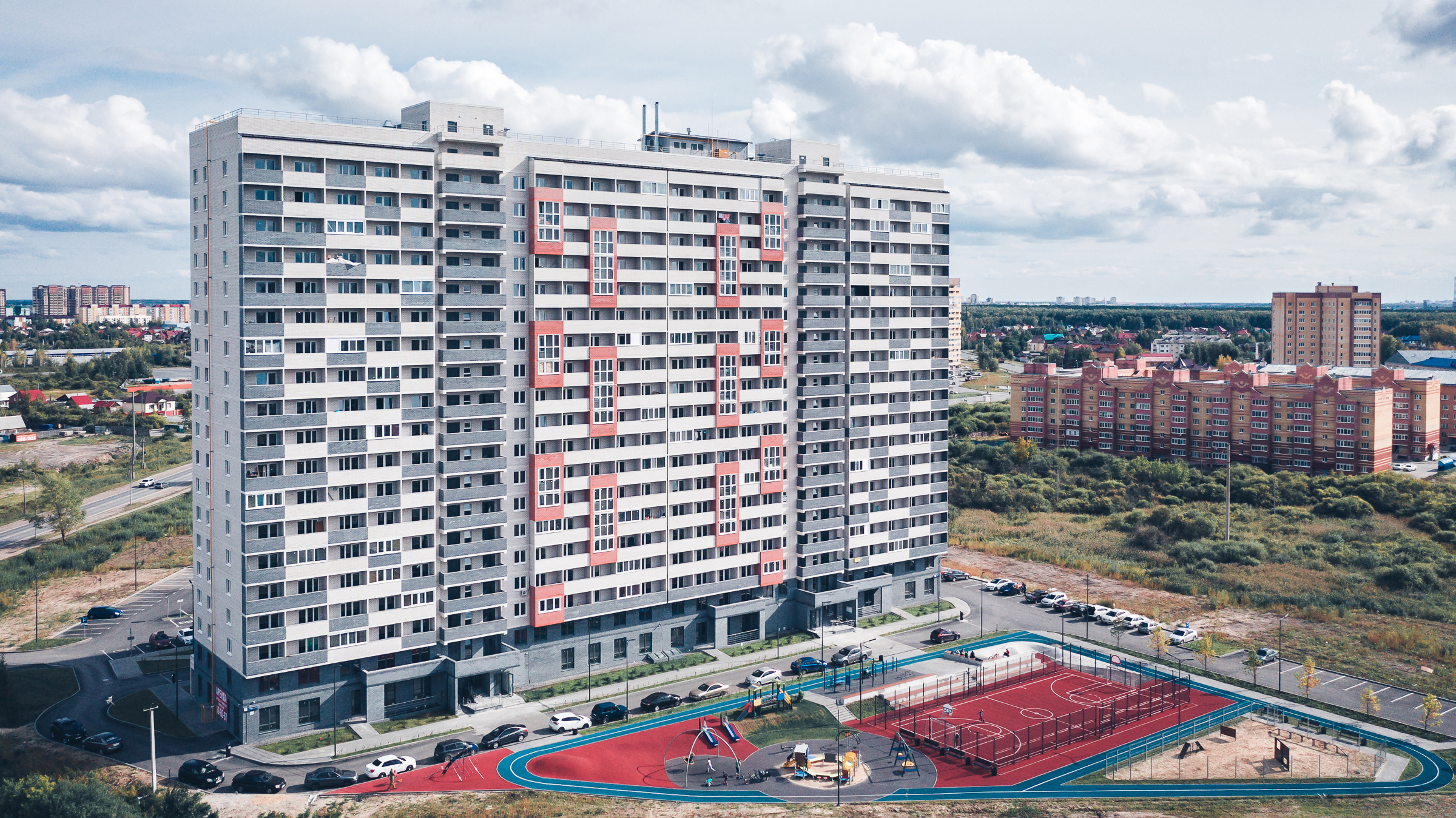 Контакты коммерческого фотографа Ивана Марта. Бизнес портрет Аэросъемка Интерьерная съемка Тюмень