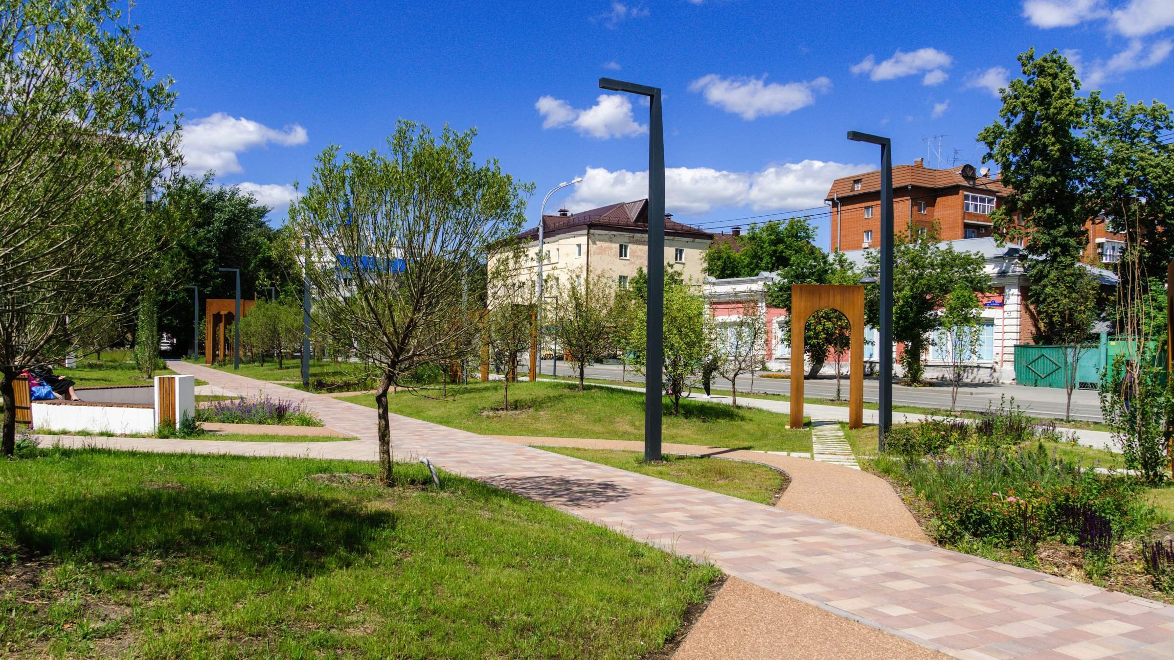 Сквер Владислава Крапивина в центре Тюмени