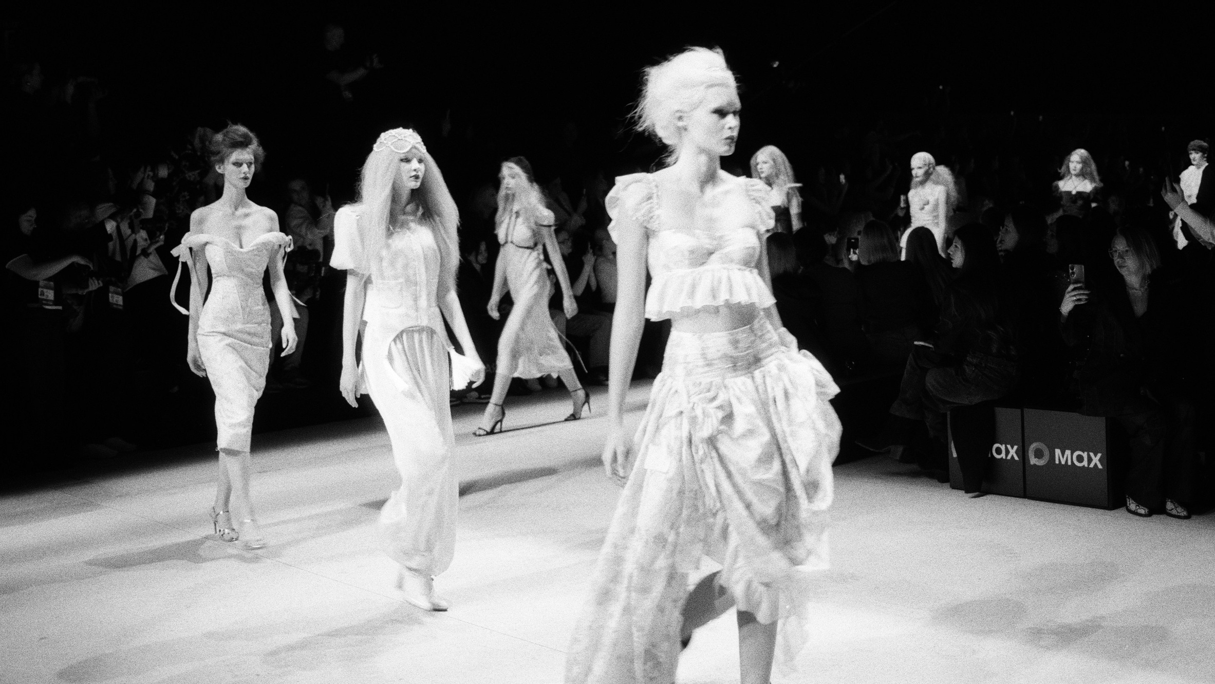 Московская неделя моды. Плёночный фотограф Москва, Саша Звук