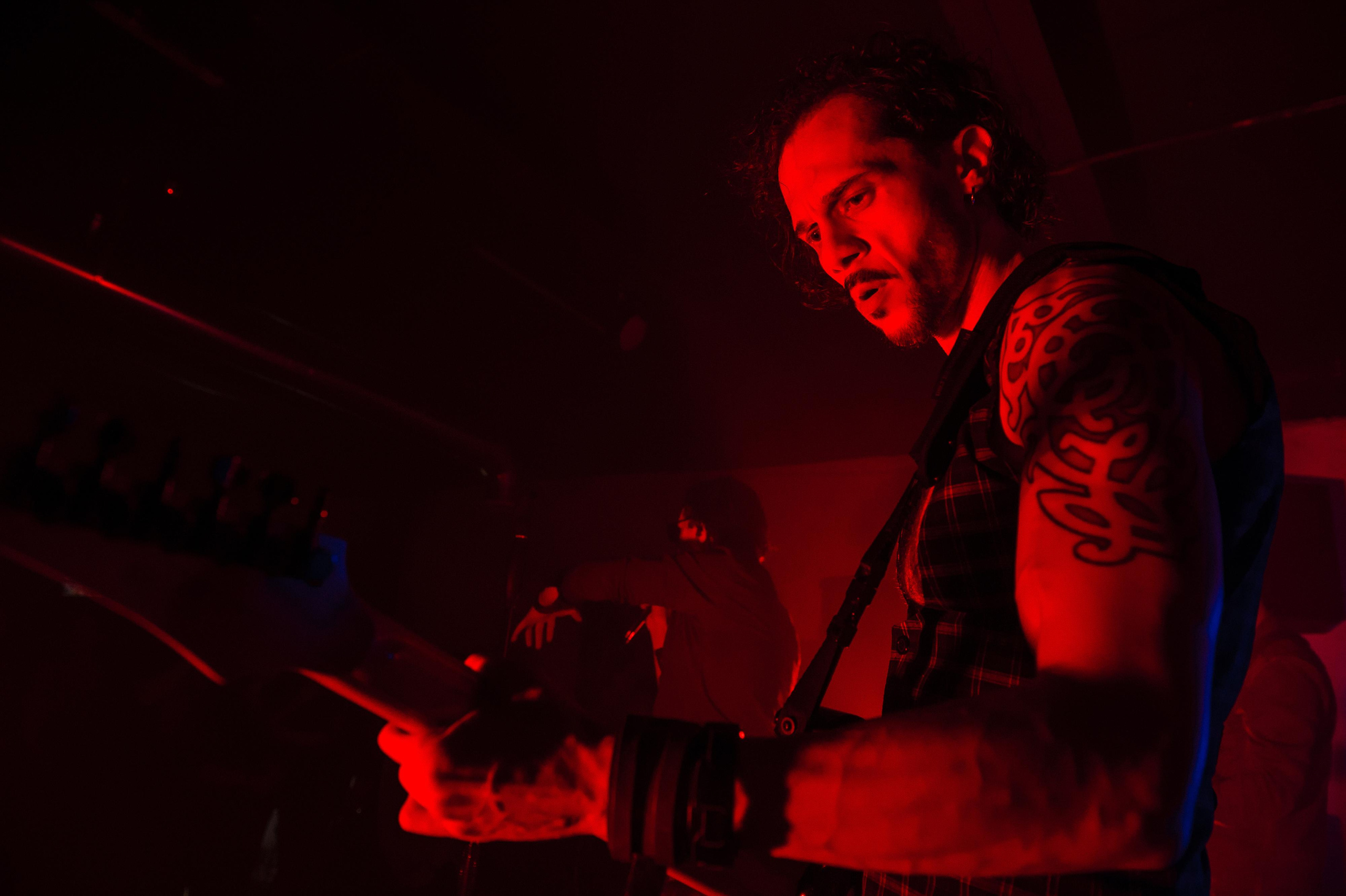 Milestone — Live in The Local Pub. Репортажный и свадебный фотограф в Курске Борис Захарчук