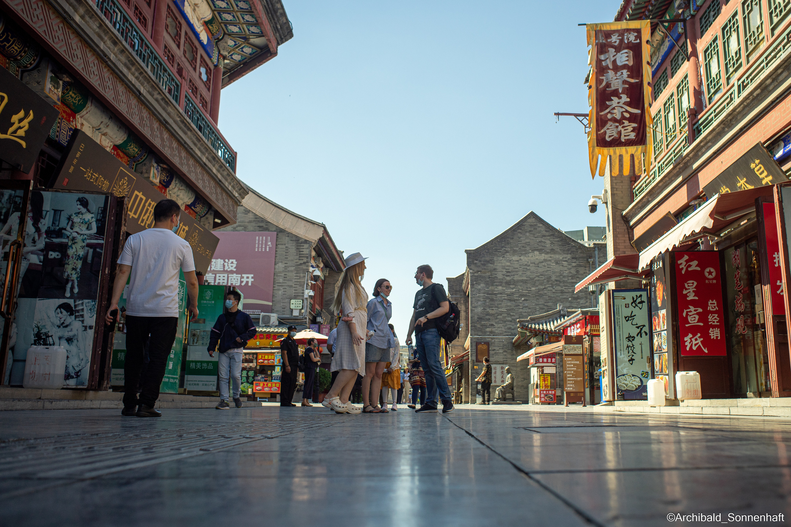 Photowalk. Photographer in Guangzhou, China. Archibald Sonnenhaft